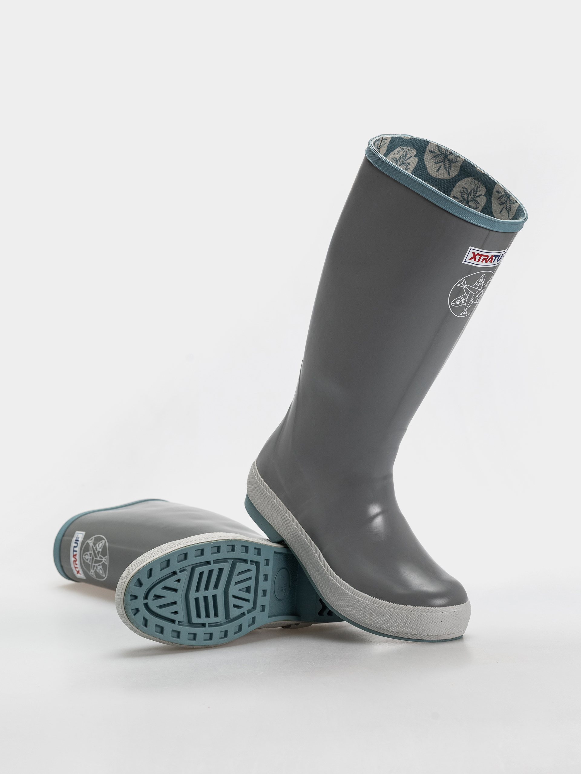 Boty Xtratuf Salmon Sisters 15 Legacy Boot Wmn (grey sand dollar)