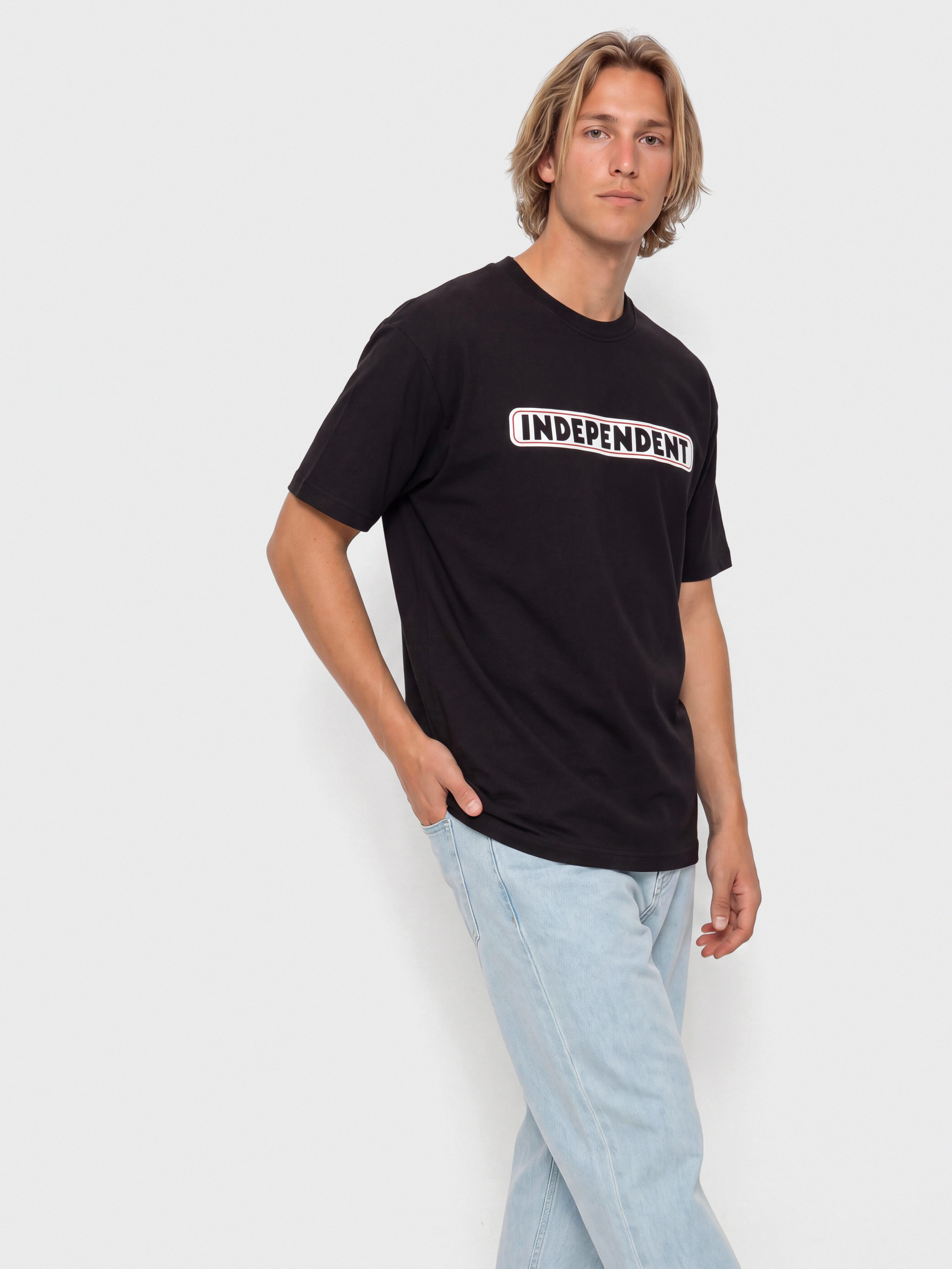 Triu010dko Independent Bar Logo (black)