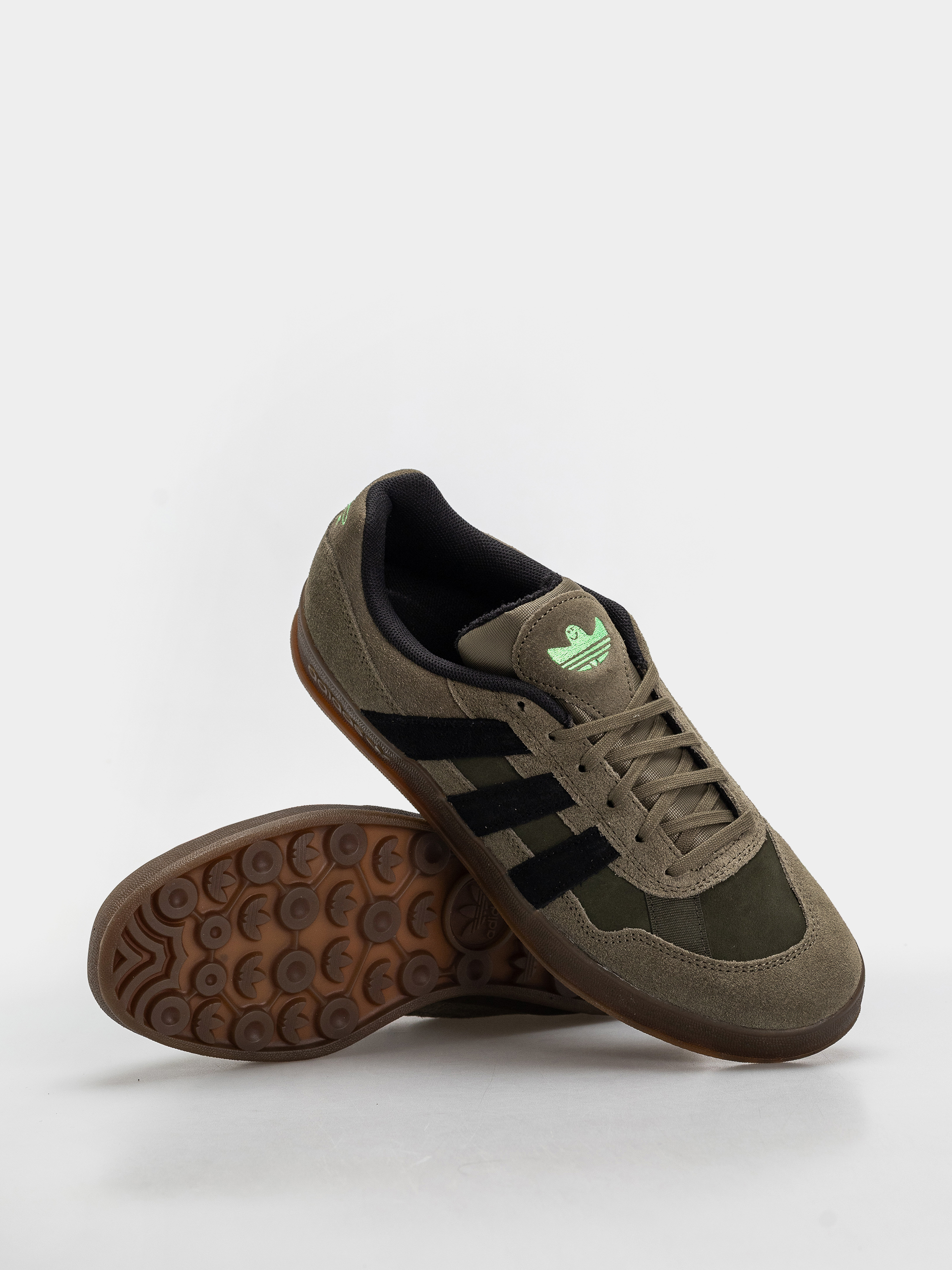 Boty adidas Aloha Super (olistr/cblack/gum5)