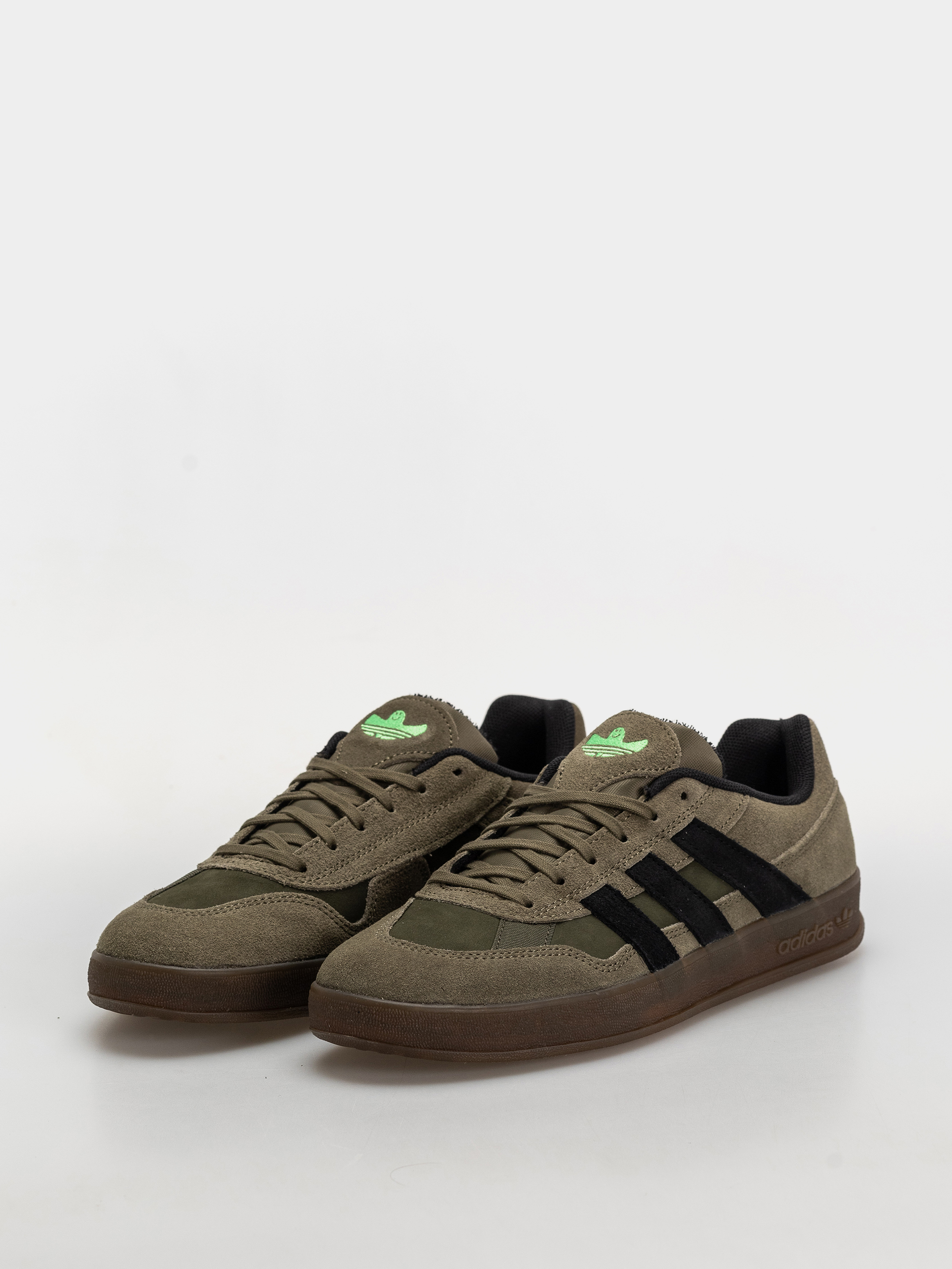 Boty adidas Aloha Super (olistr/cblack/gum5)