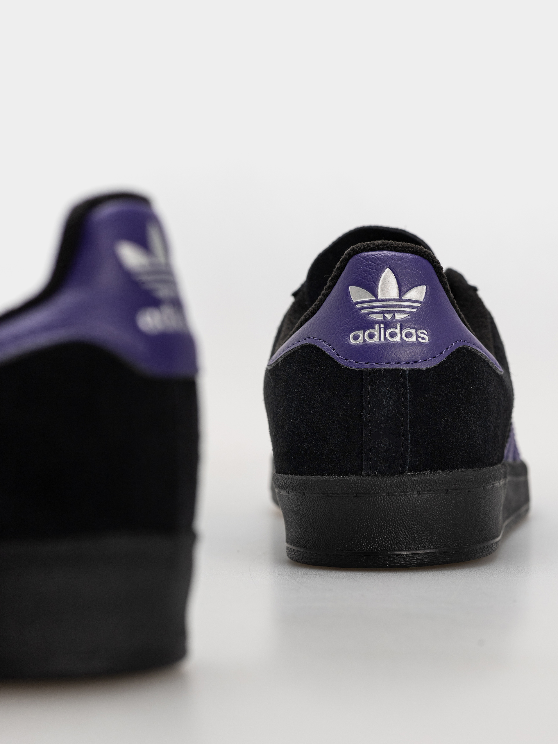 Boty adidas Campus Adv (cpurpl/cblack/silvmt)