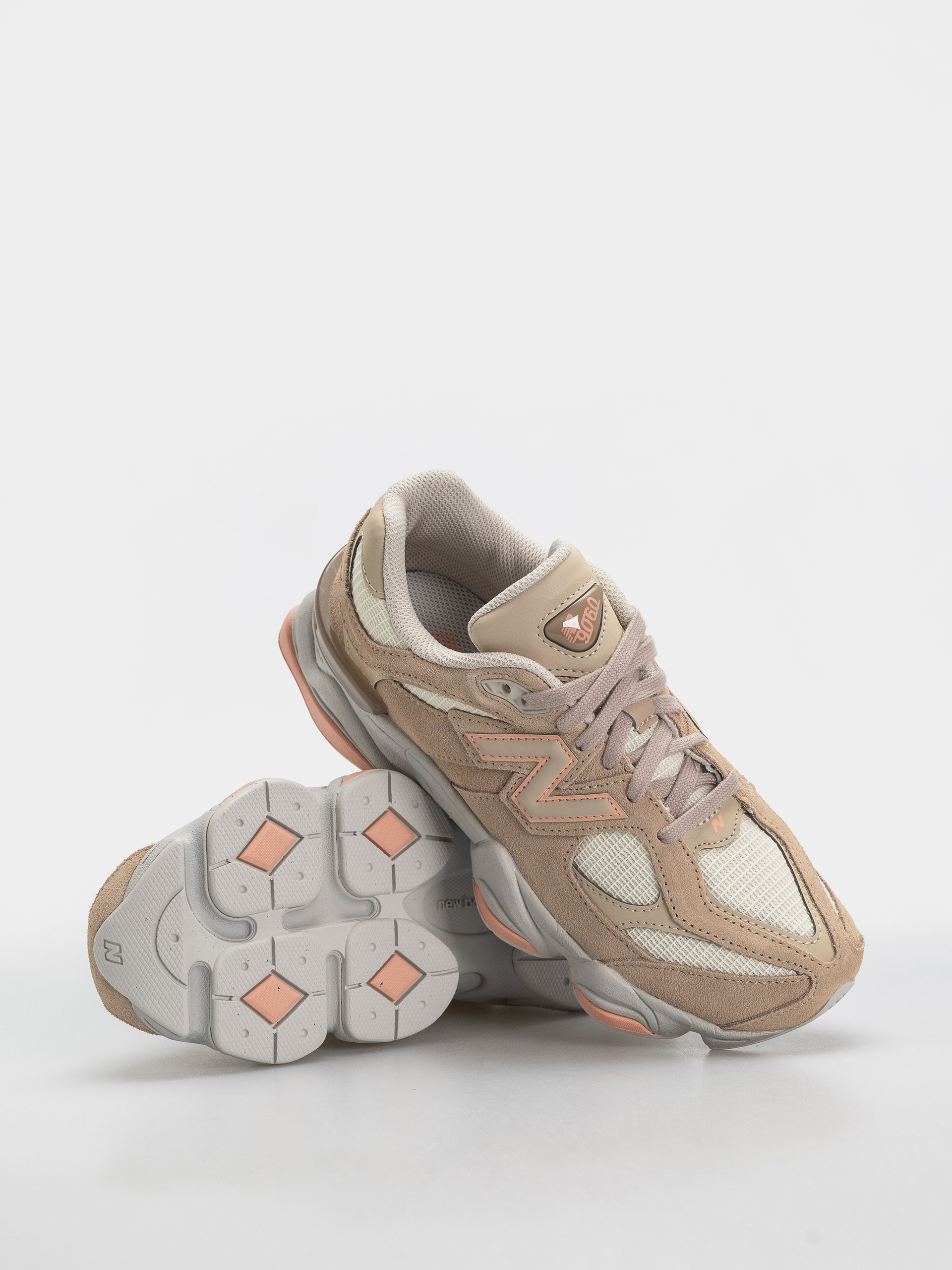 Boty New Balance 9060 JR (mindful grey/pink lemonade)