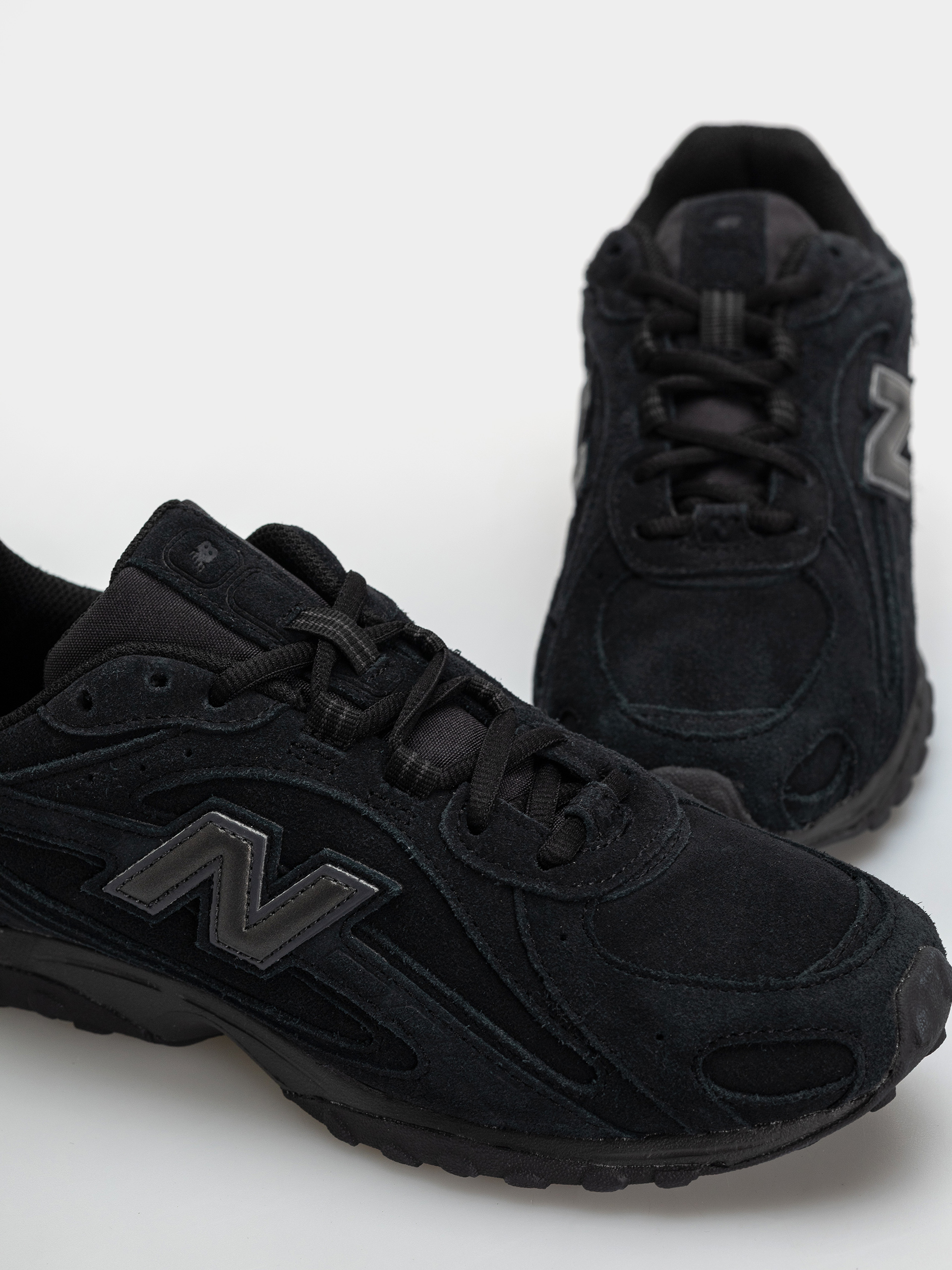 Boty New Balance 204L (black/black cement)