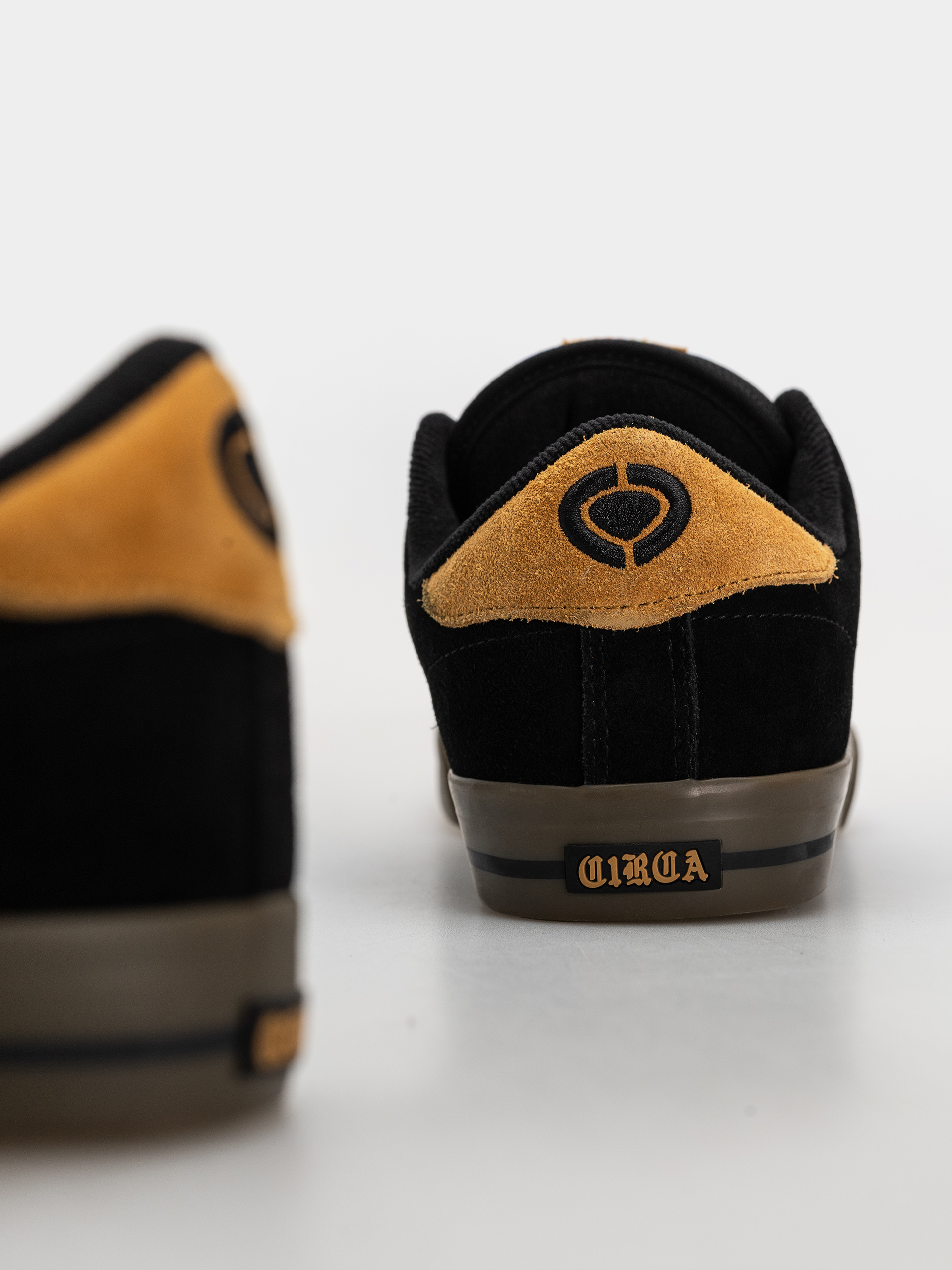 Boty Circa Al 50 (black beeswax gum)