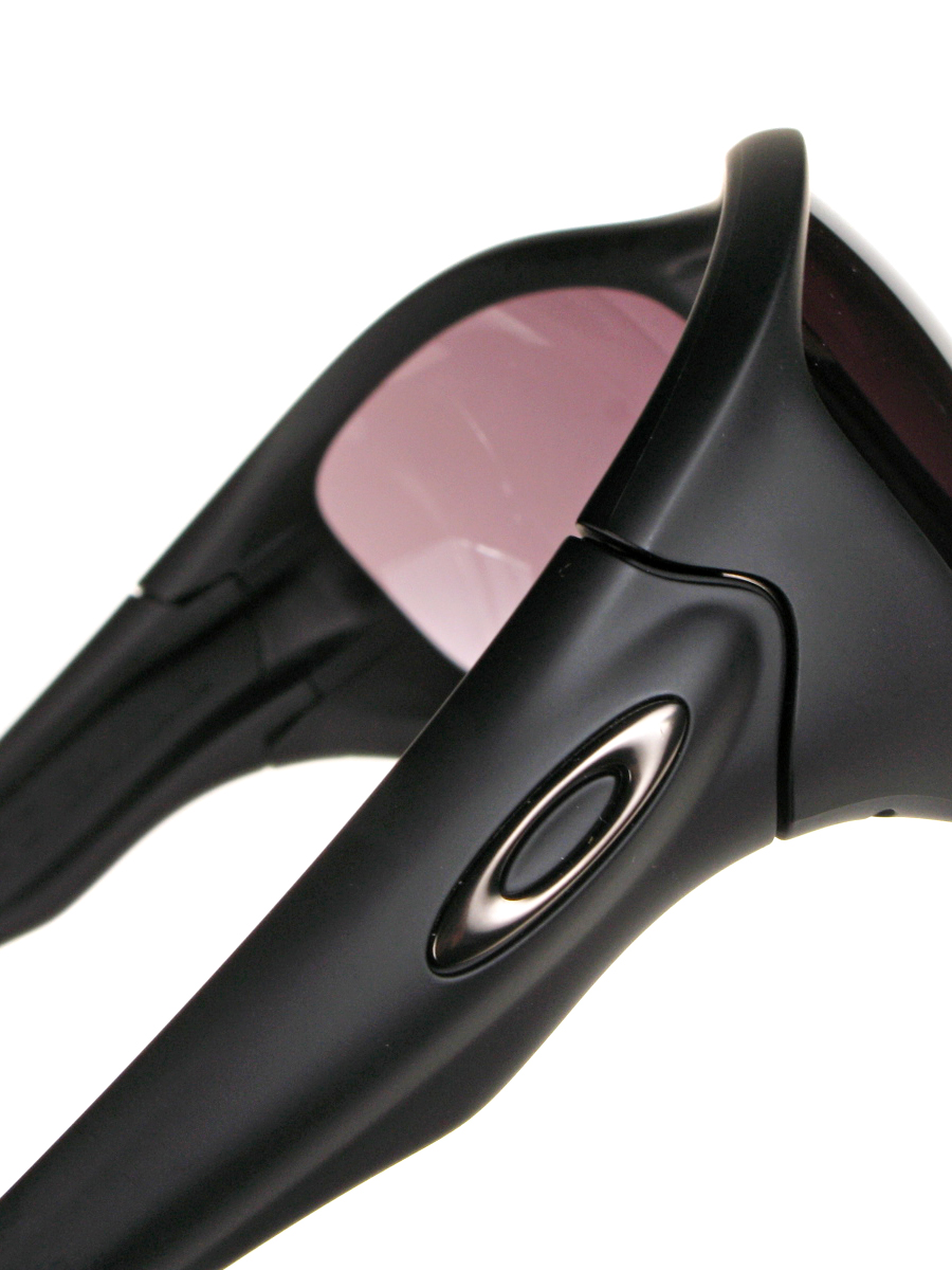 Sluneční brýle Oakley  Pitt Bull (matte black/warm grey)