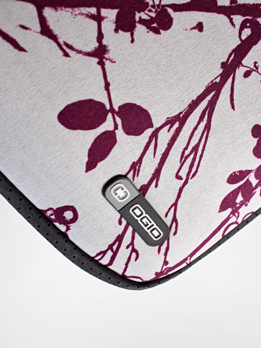 Obal Ogio Neoprene 15 (twigsnberries)
