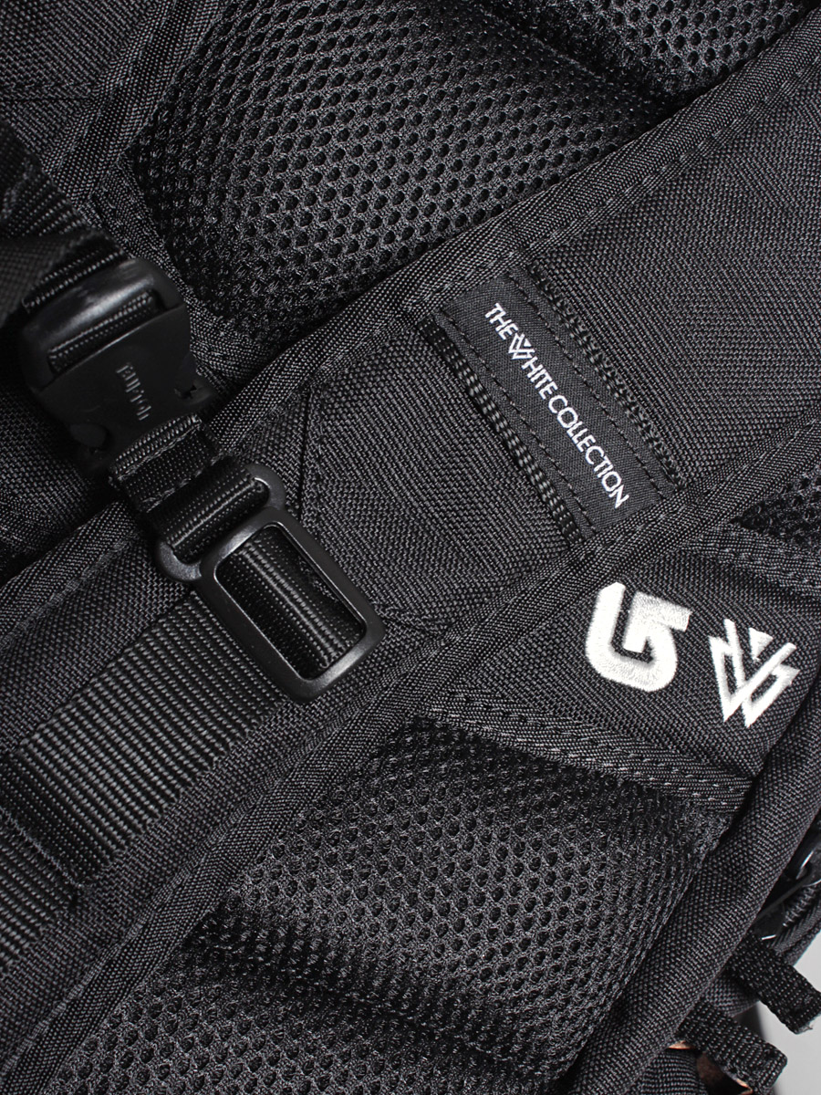 Batoh Burton Shaun White (true black)