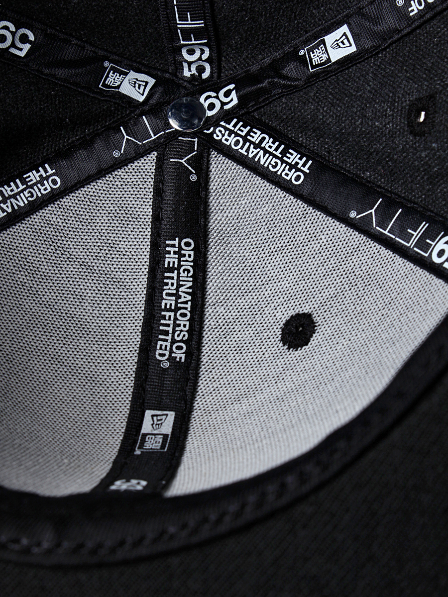 Kšiltovka Burton Slider New Era (true black)