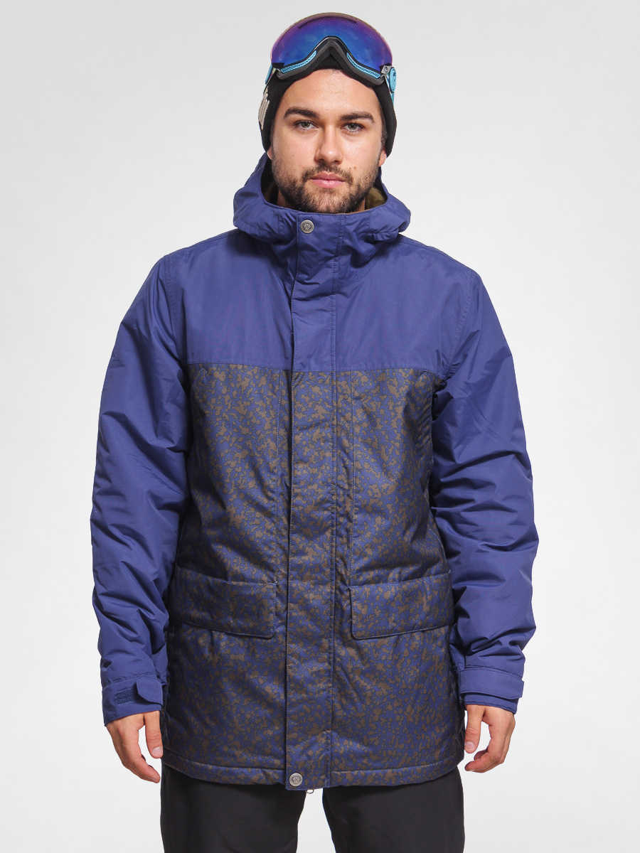 Burton deals twc headliner