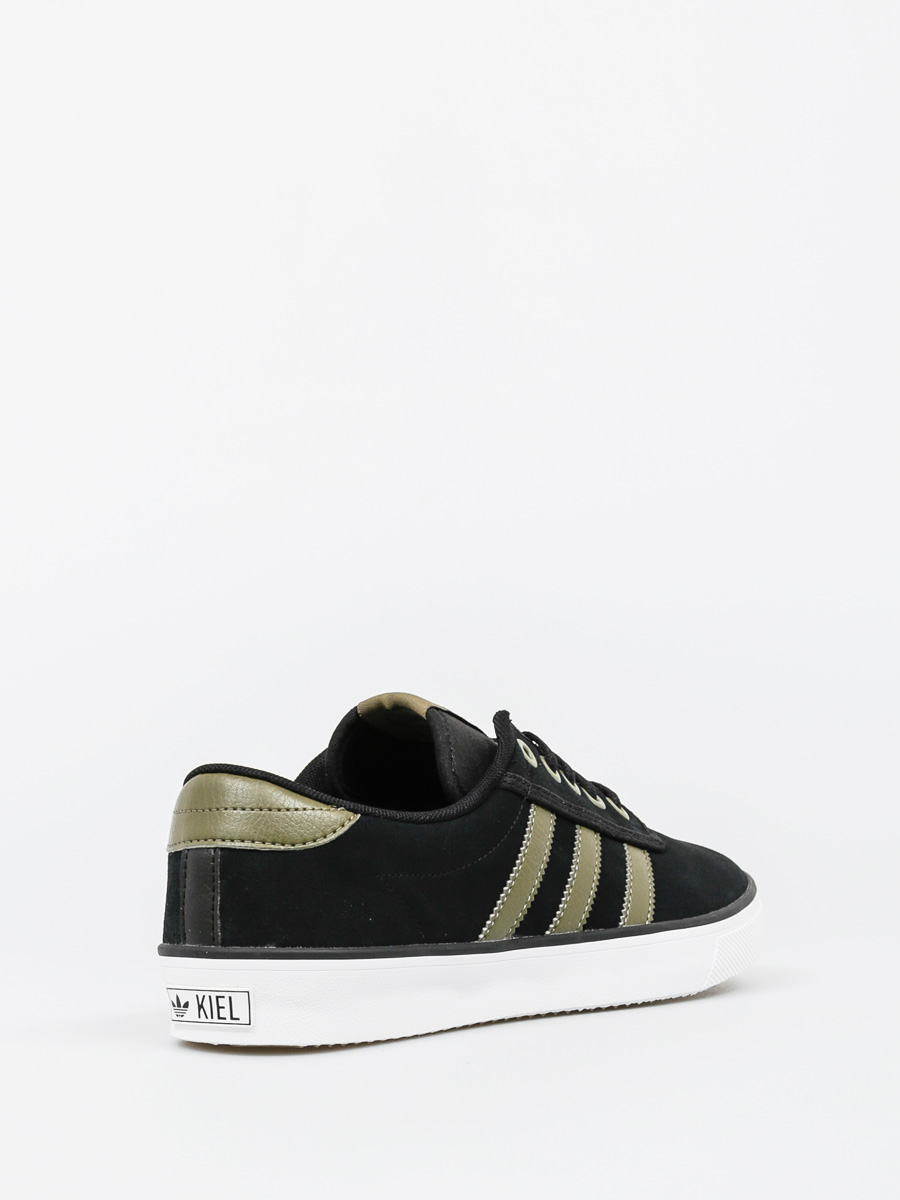 Boty adidas Kiel (cblack/olicar/ftwwht)