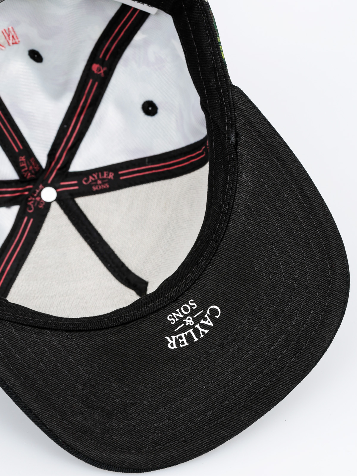 Cayler & Sons Kšiltovka Wl Briangle ZD (camo flowers/black red)