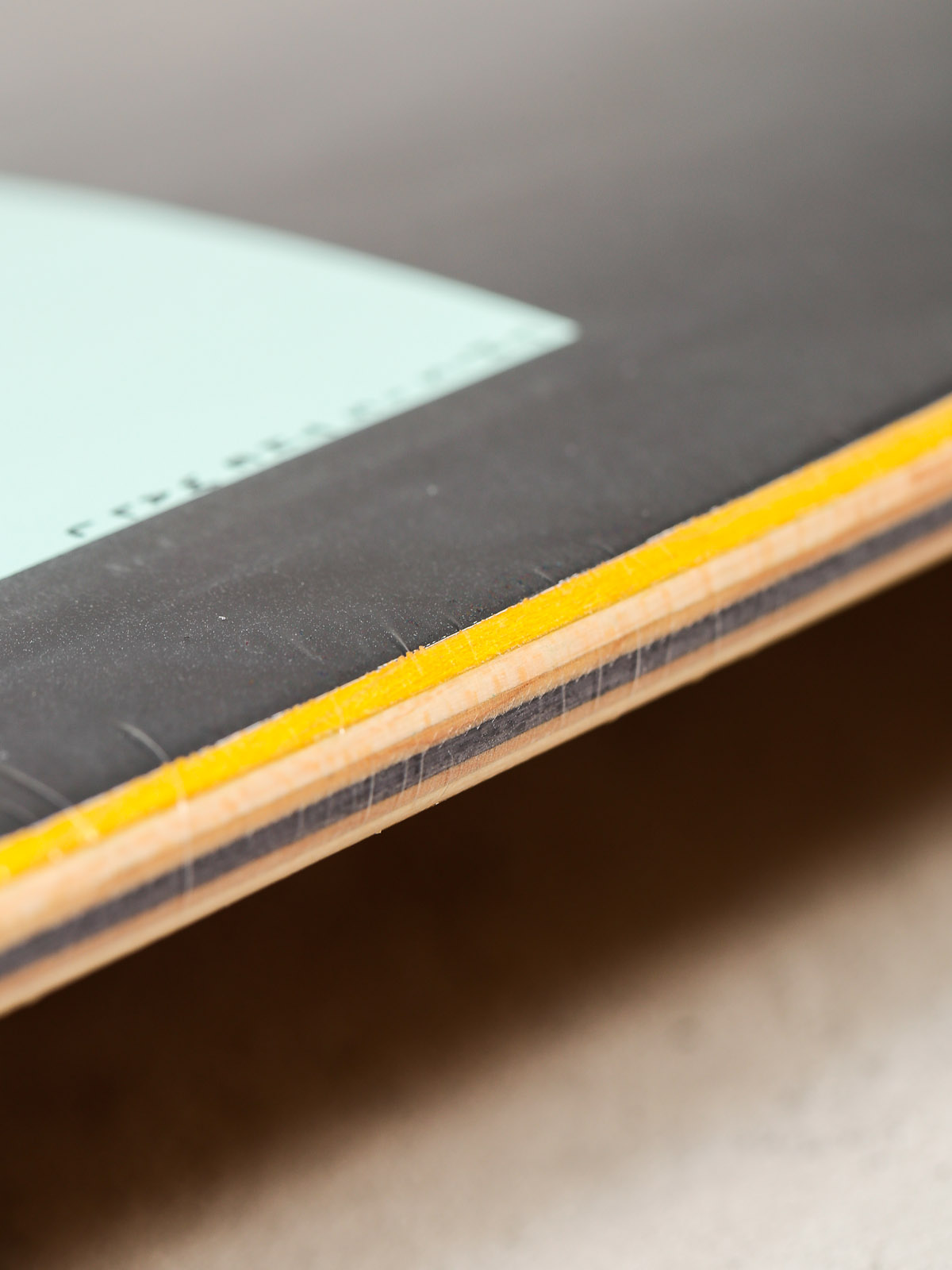 Welcome Deska Haunted Horse (white/teal)