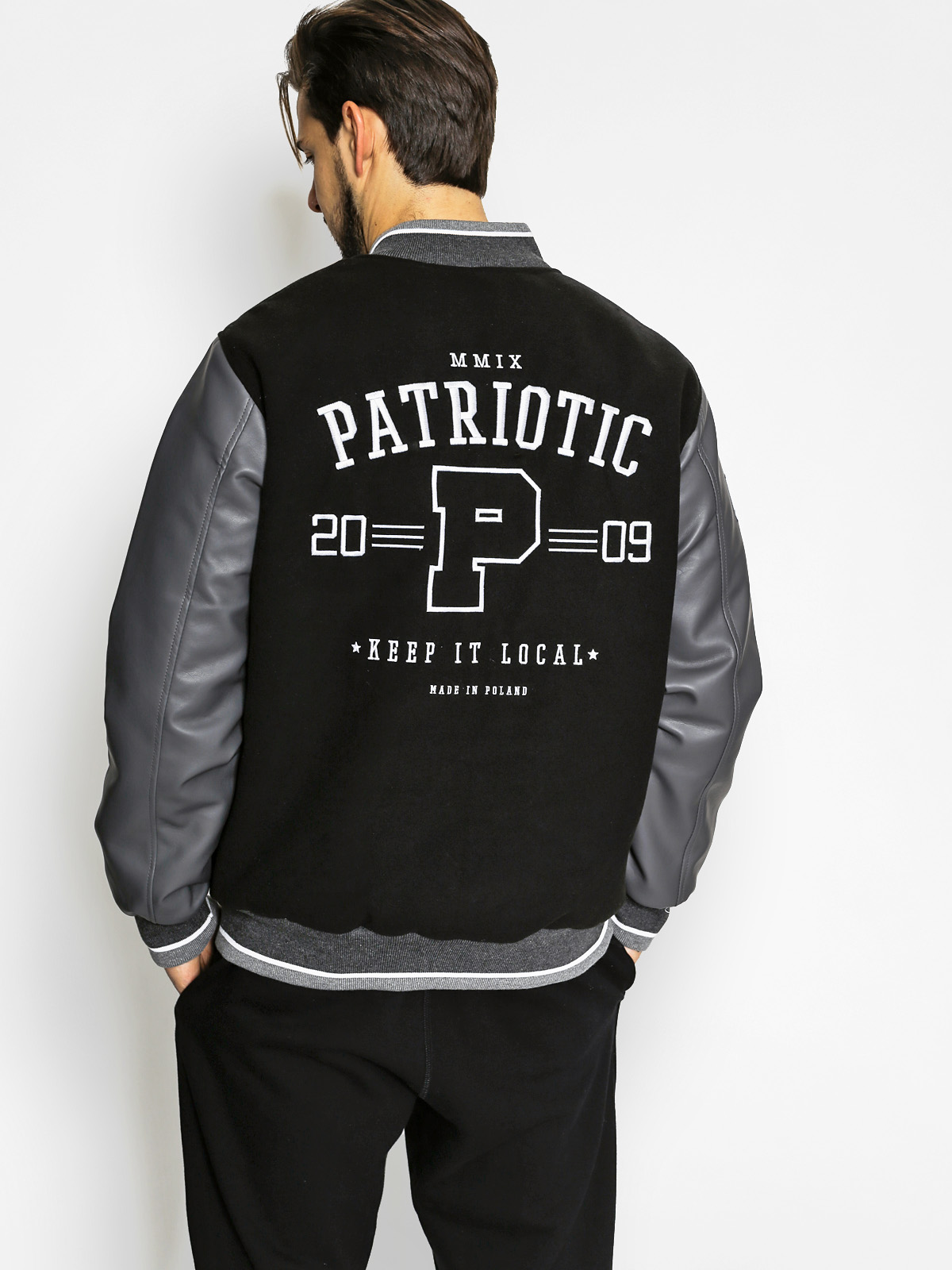 Patriotic Bunda Shield (black/grey)