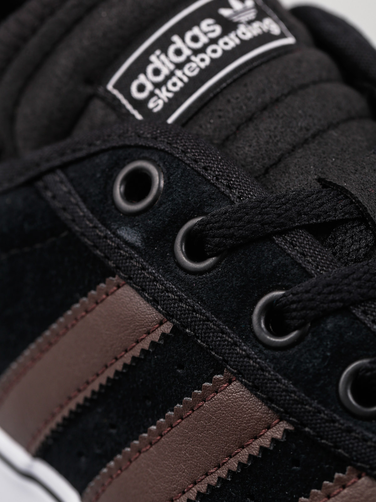 Boty adidas Adi Ease Premiere Adv (cblack/brown/ftwwht)