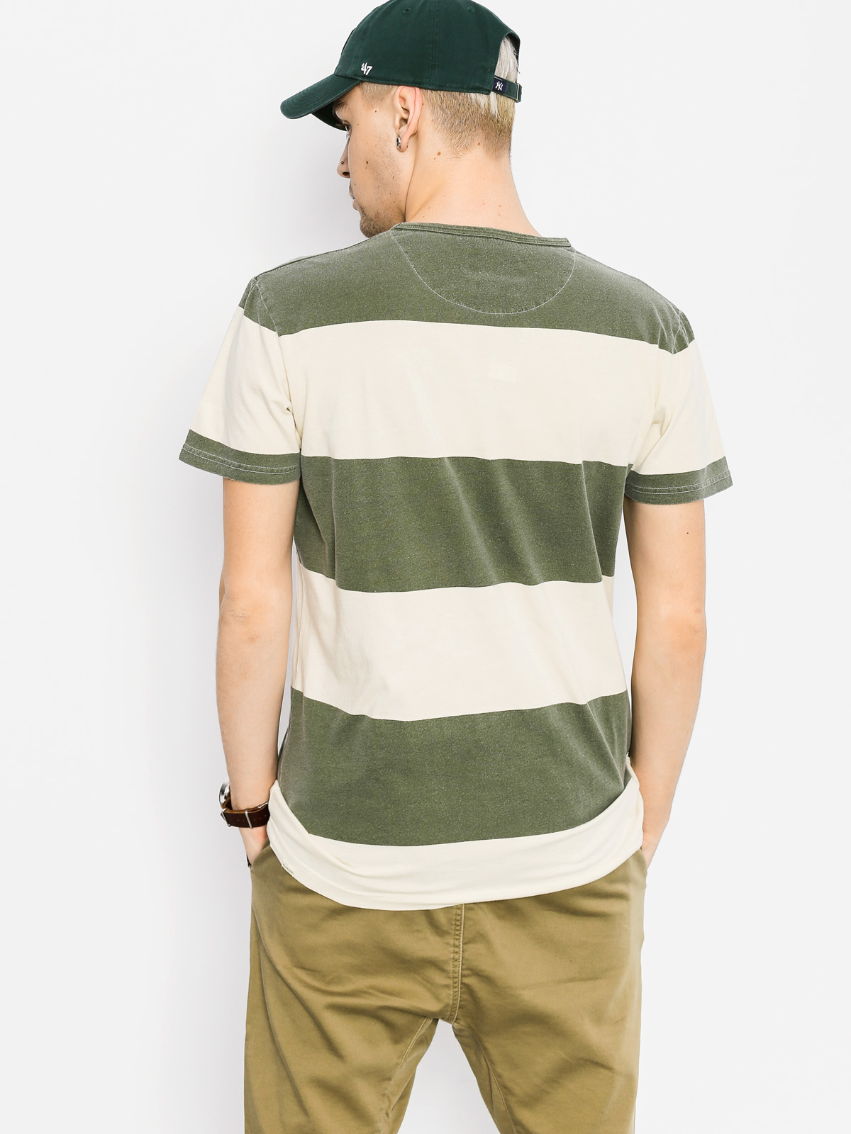 Tričko Quiksilver Maxed Out Hero Pocket (olive green/beige)