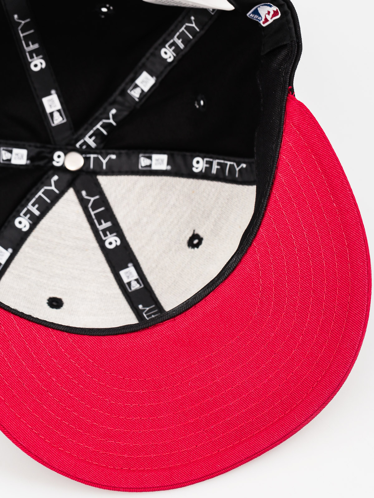 Kšiltovka  New Era Chicago Bulls ZD (black/red)