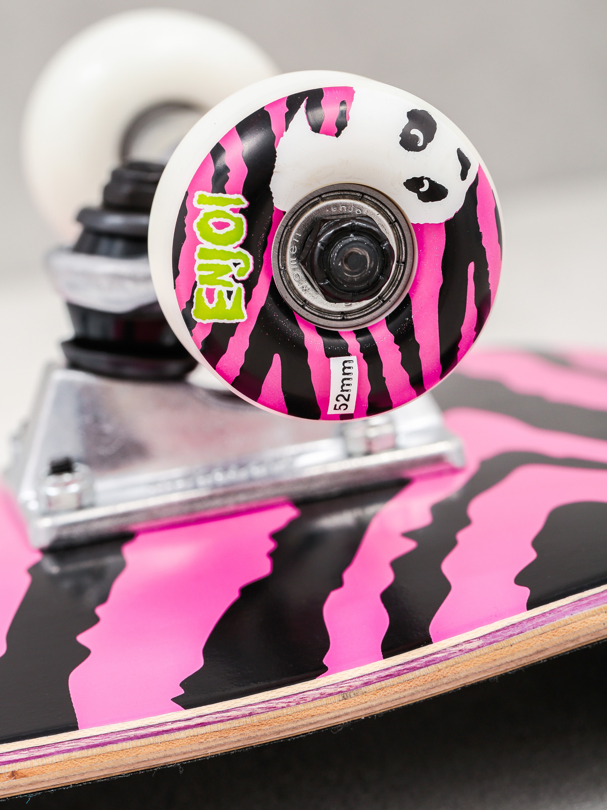 Skateboard Enjoi Punk Doesn't Fit (black/pink)