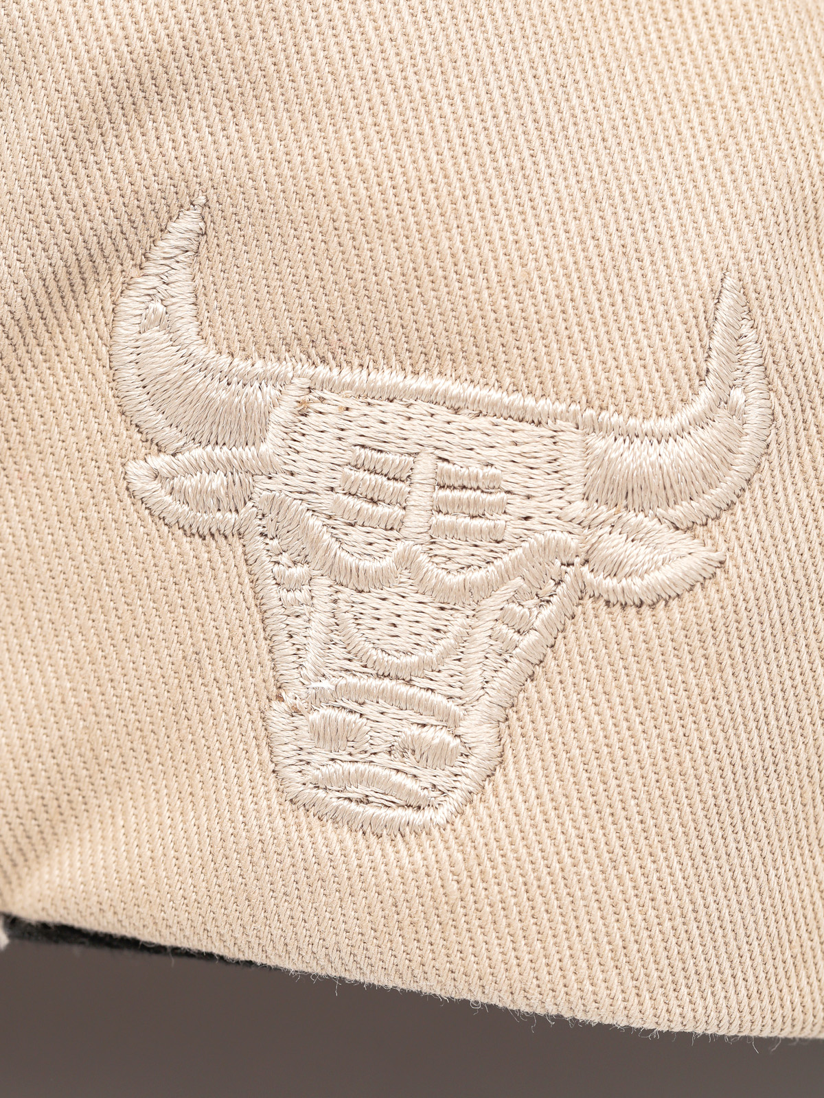 Kšiltovka  Mitchell & Ness Chicago Bulls 79 ZD (khaki)