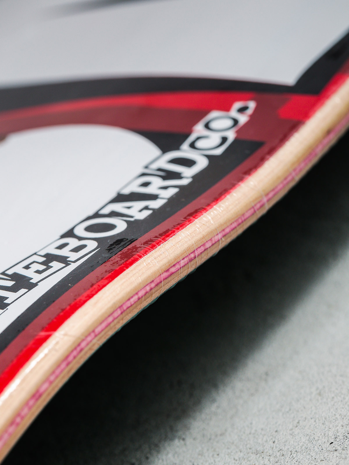 Deska Baker Brand Logo (white)