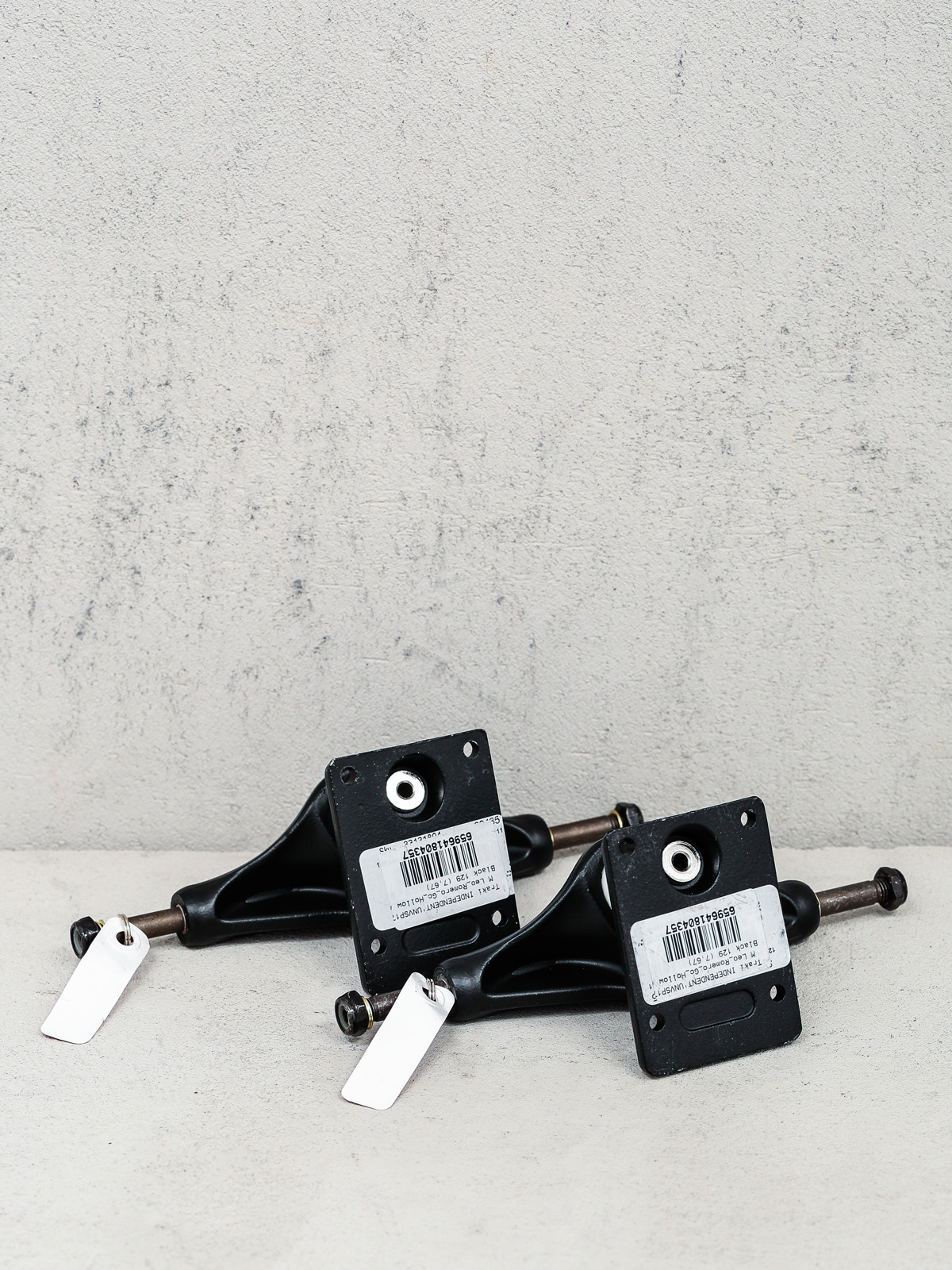 Trucky Independent Leo Romero Gc Hollow (black)