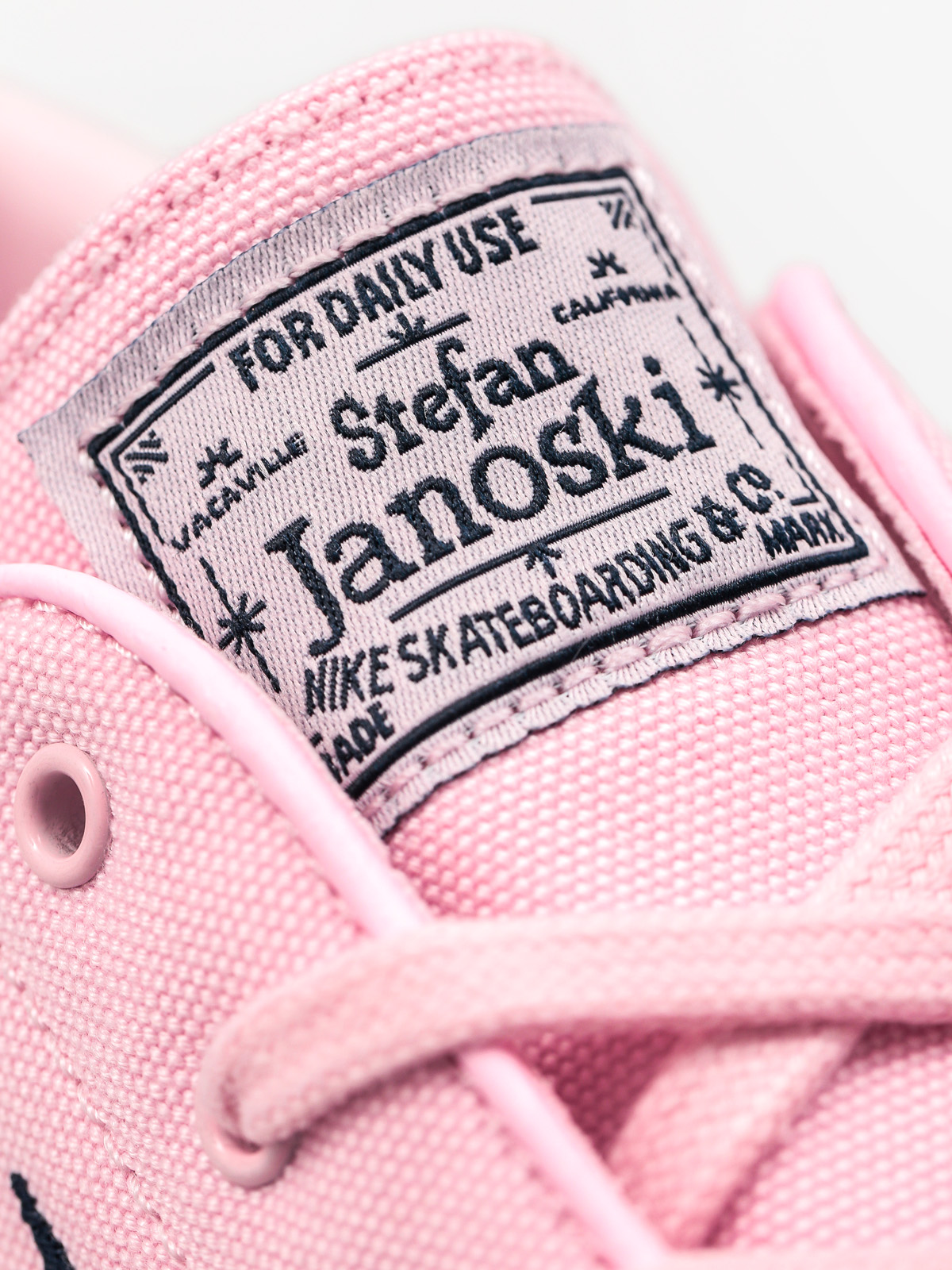 Boty Nike SB Zoom Stefan Janoski Cnvs (prism pink/obsidian)