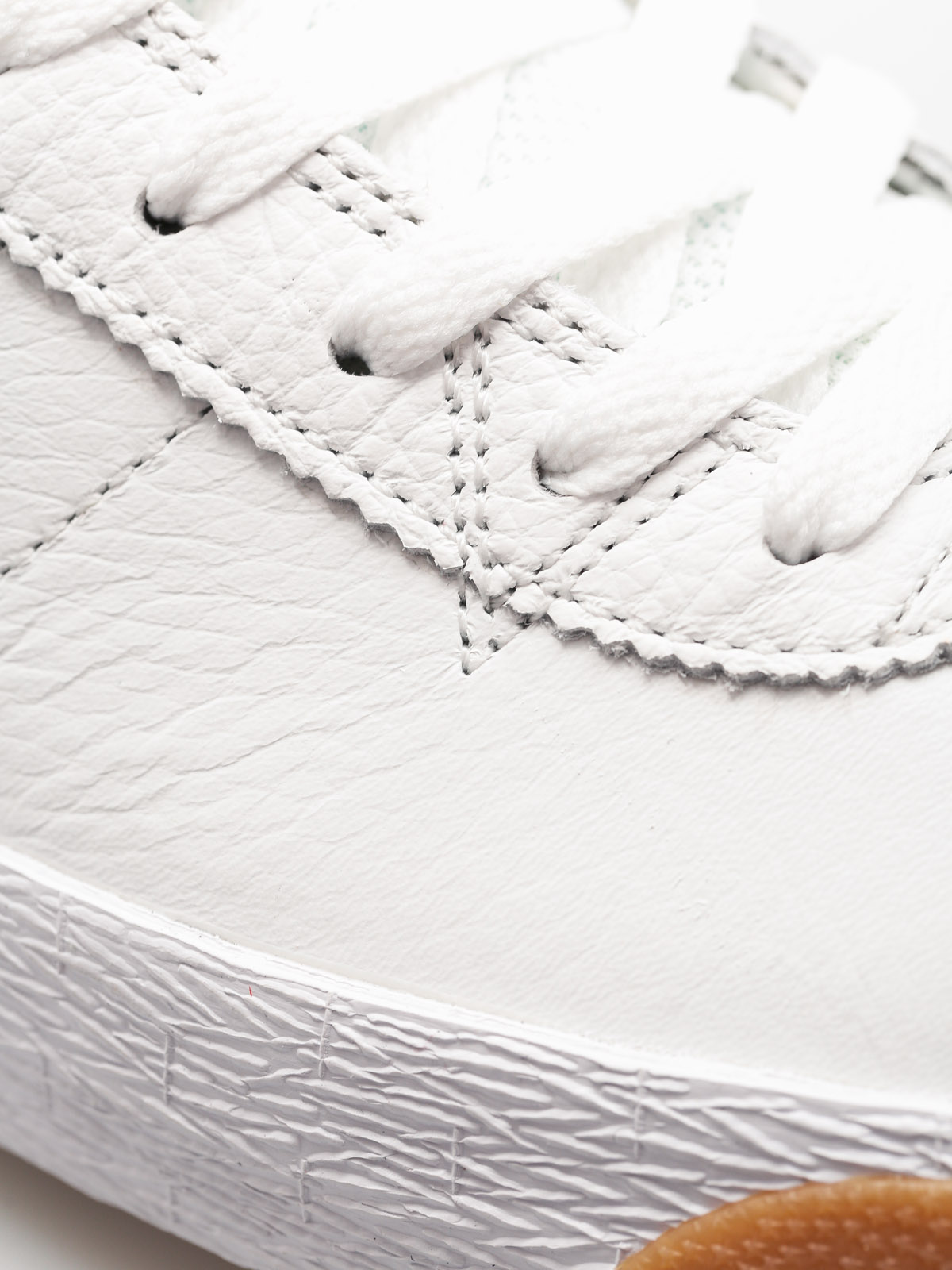 Boty Nike SB Bruin Zoom Prm Se (summit white/black white)