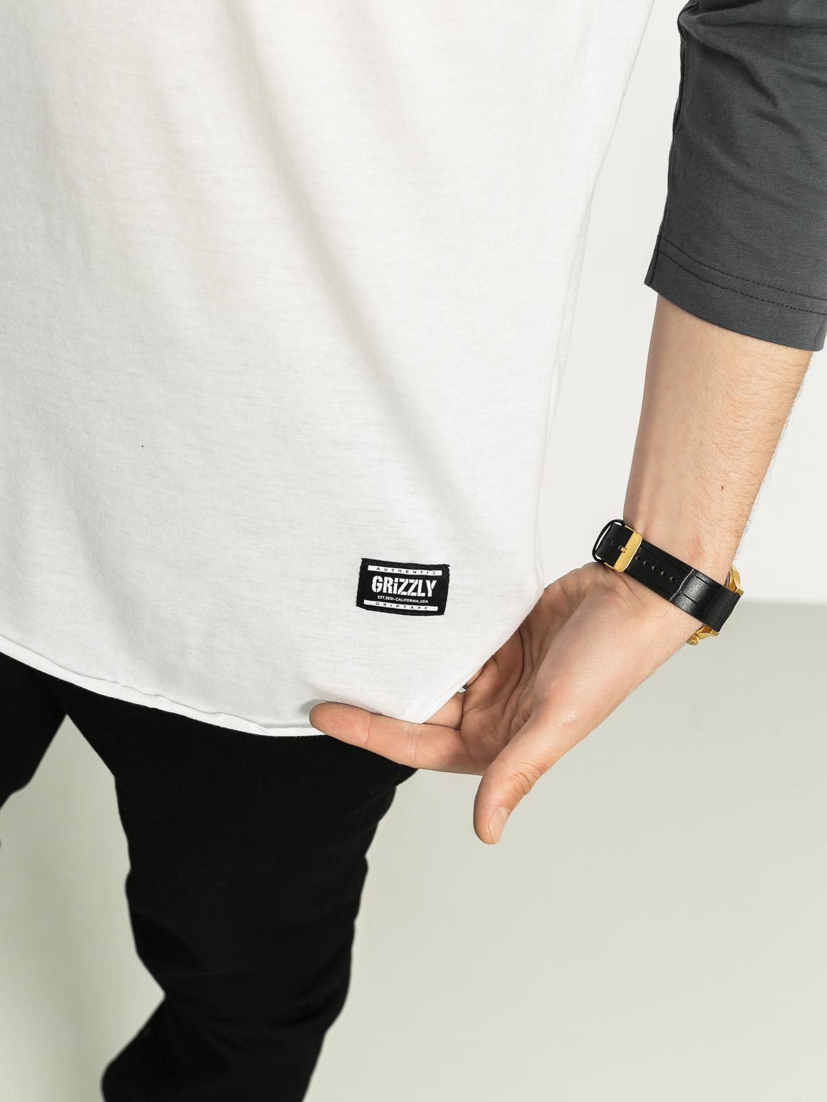 Grizzly Griptape Tričko Pyramid Raglan (grey)