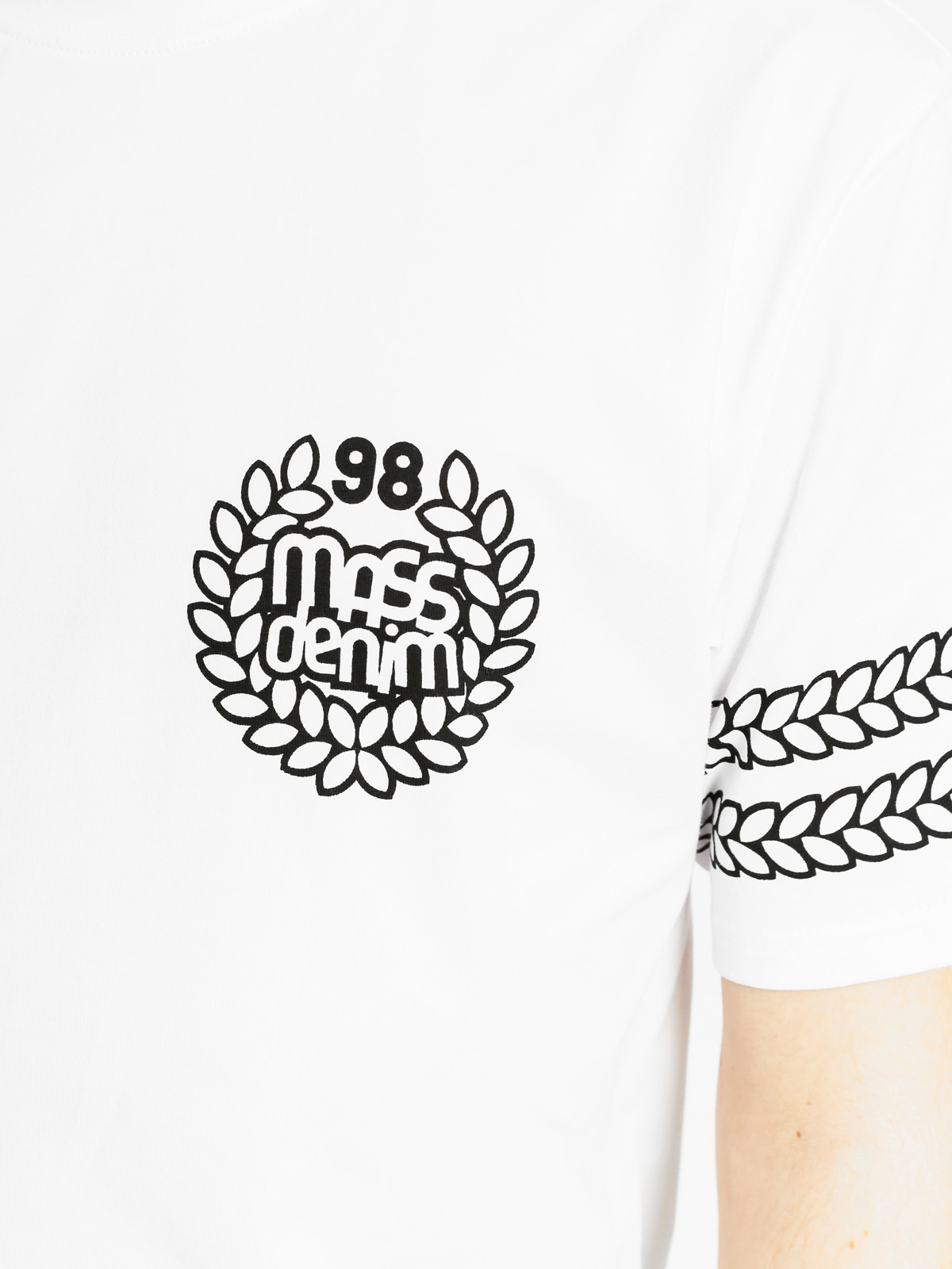 MassDnm Tričko Legendary (white)