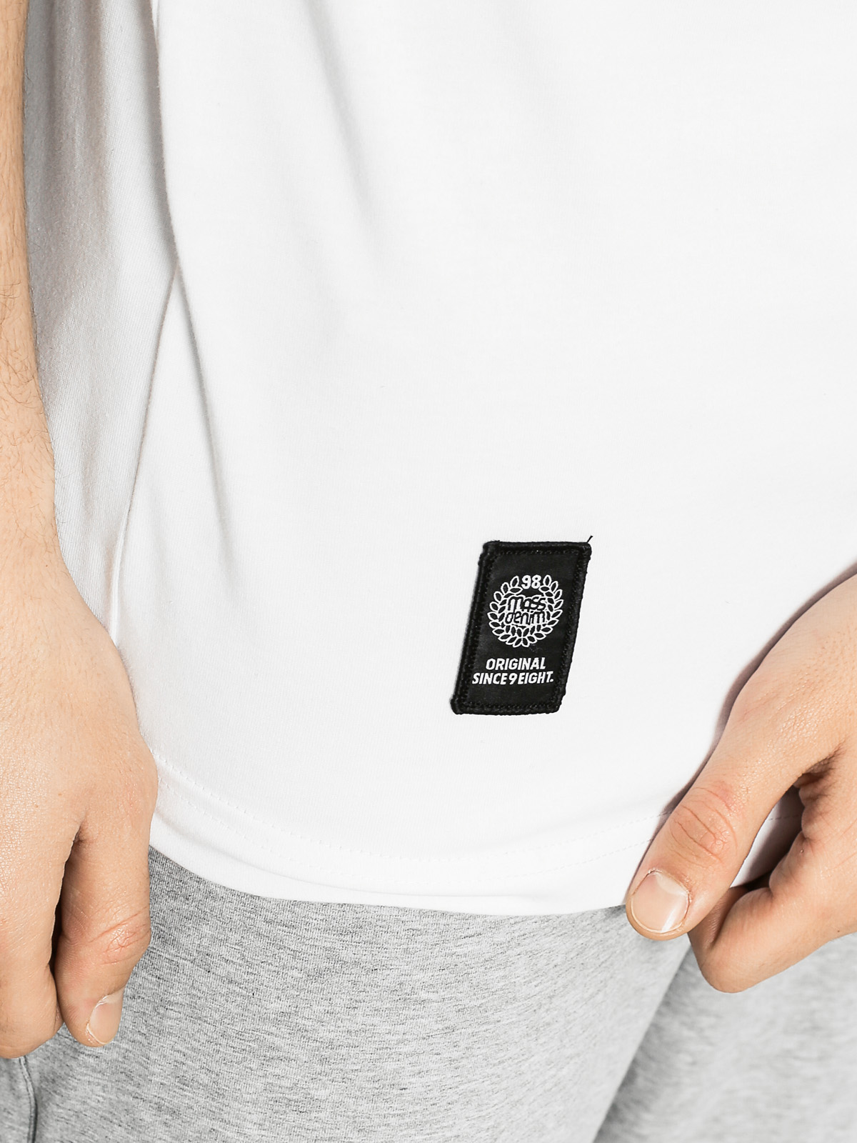 MassDnm Tričko Display (white)