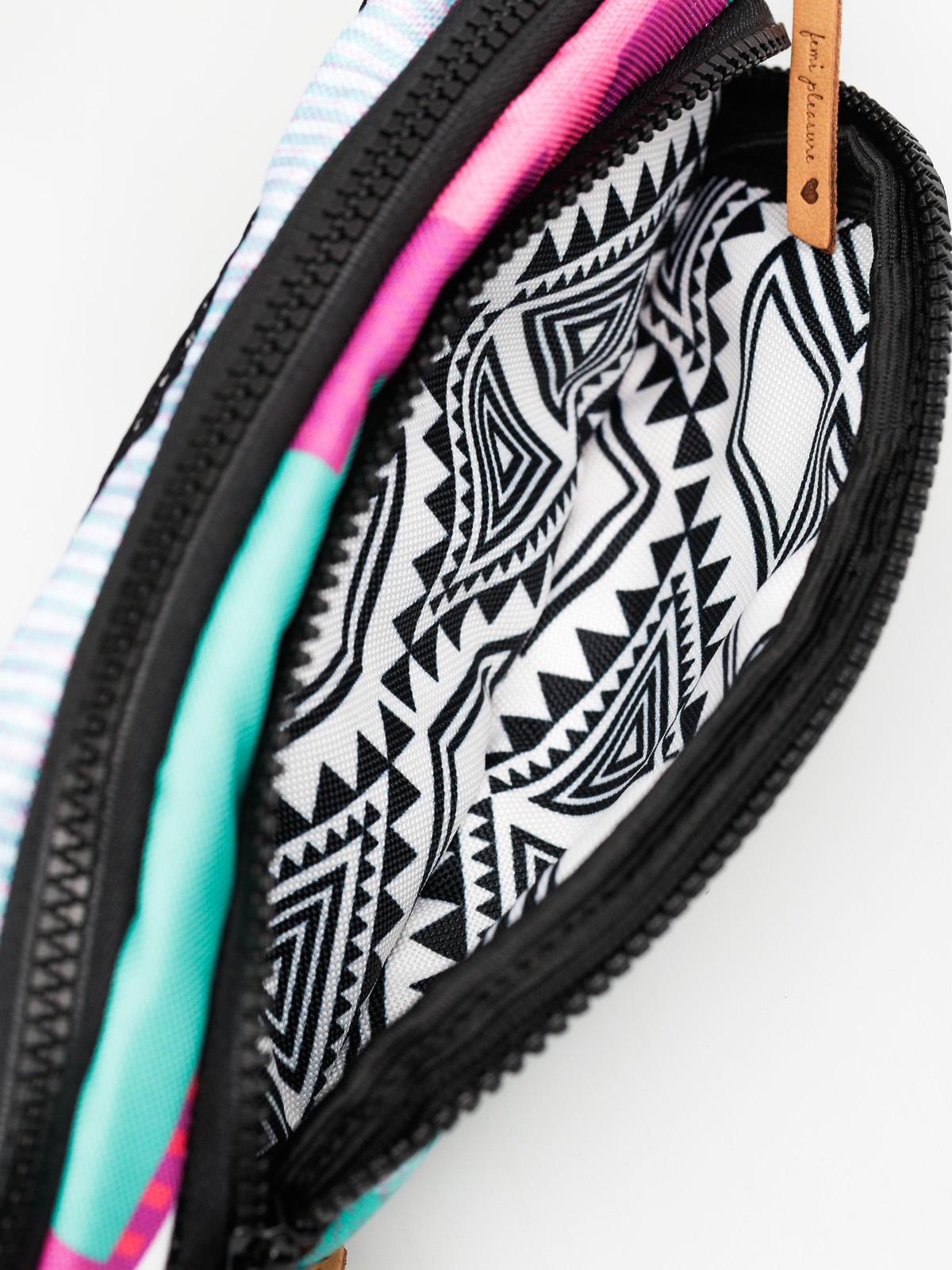 Ledvinka Femi Pleasure Hanale Wmn (prv)