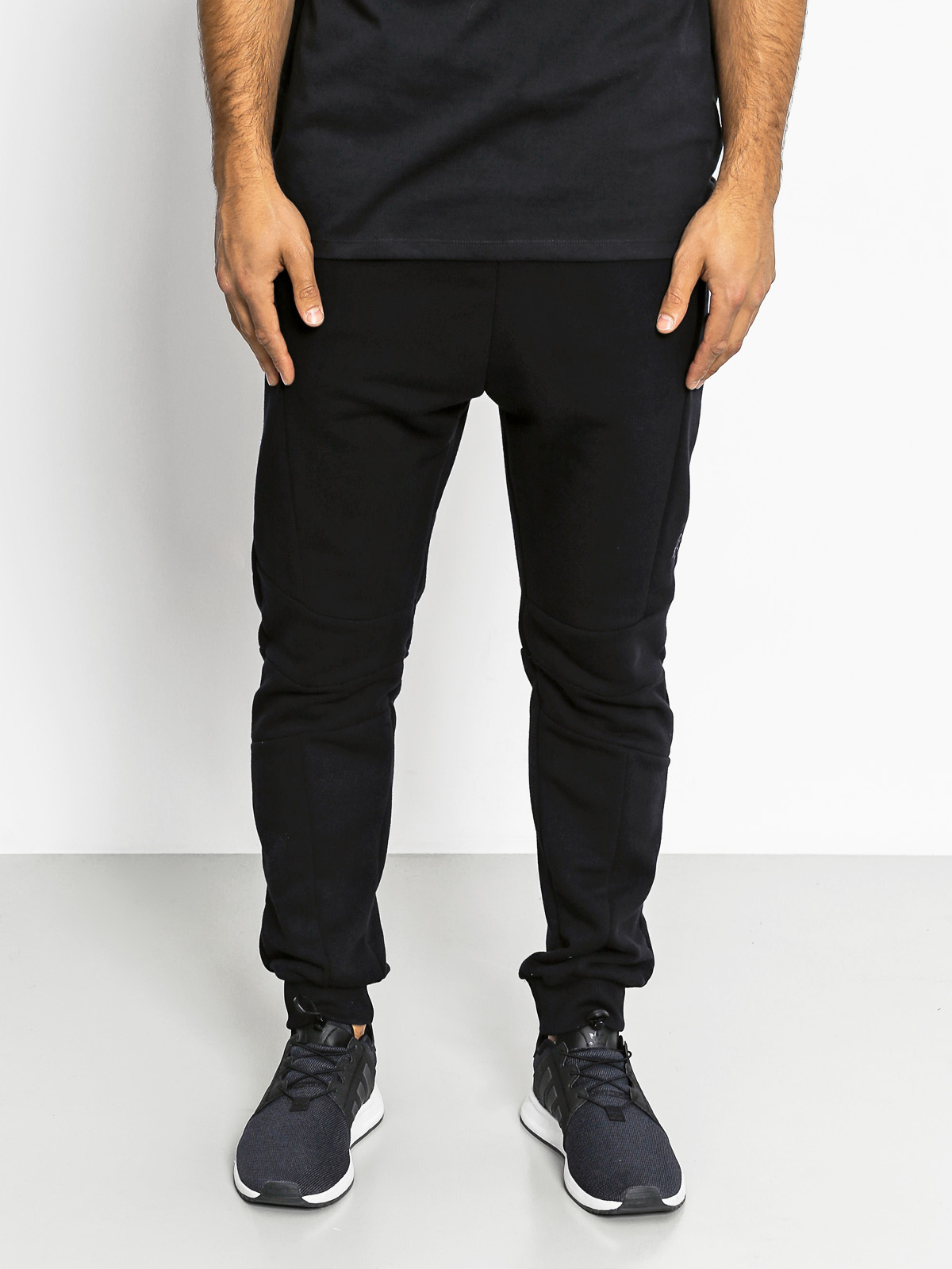 Backyard Cartel Kalhoty Direction Drs (black)