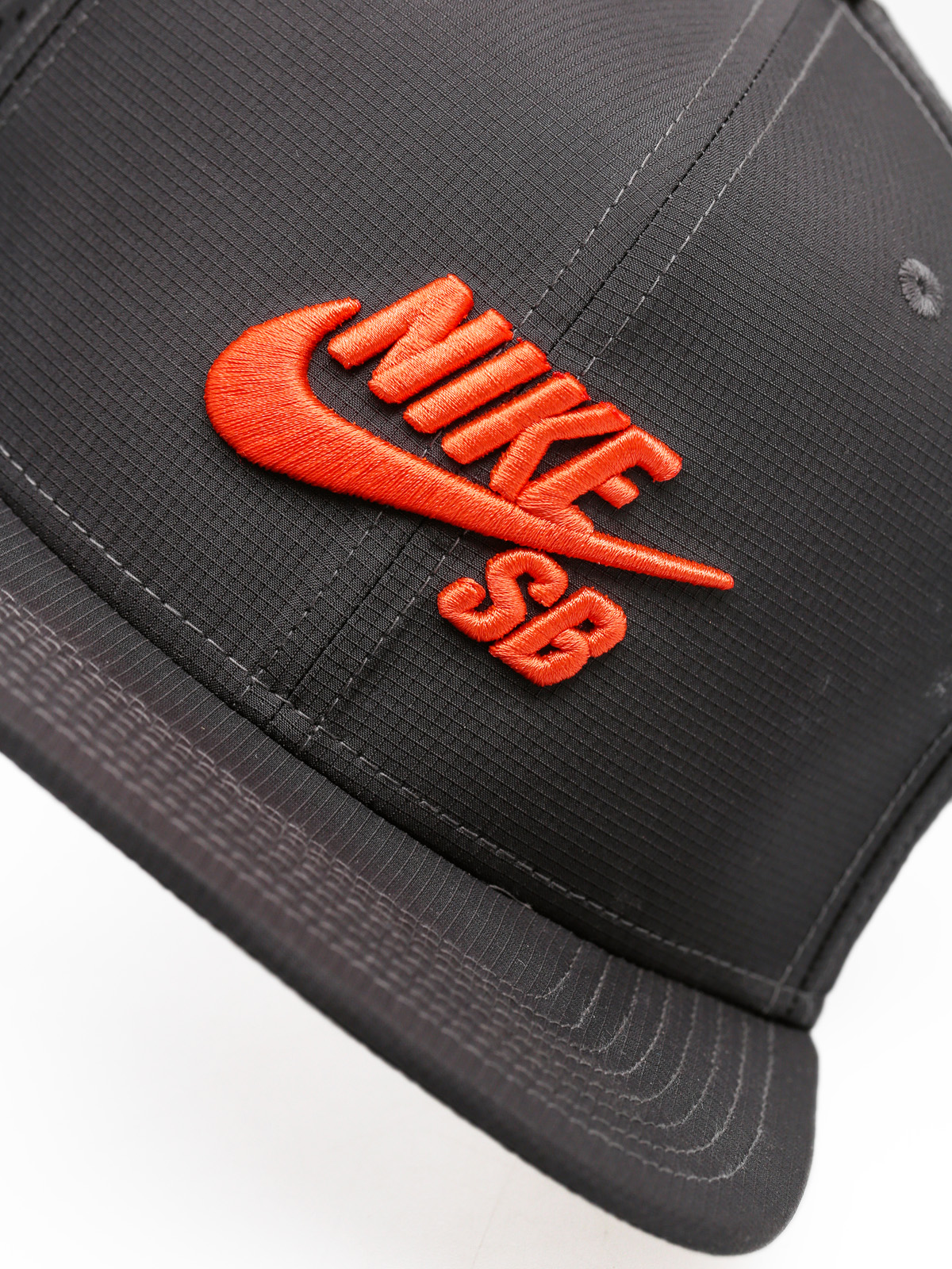 Nike SB Kšiltovka Aero Cap Pro ZD (anthracite/red)