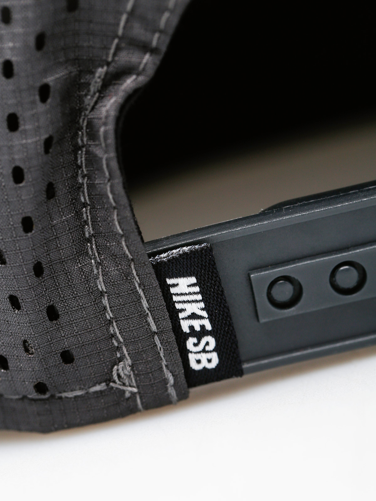 Nike SB Kšiltovka Aero Cap Pro ZD (anthracite/red)