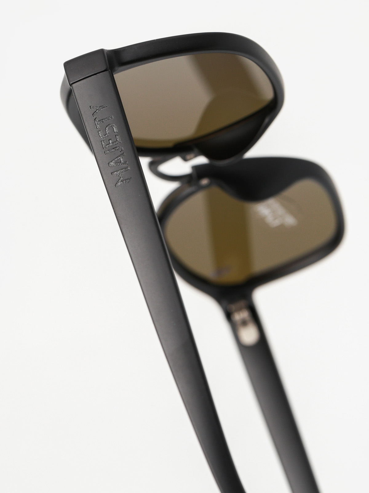 Majesty Sluneční brýle Wire (matt black/green emerald lens)