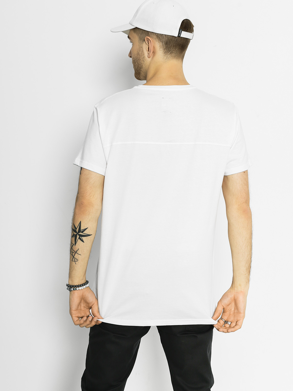 The Hive Tričko Hive (white)