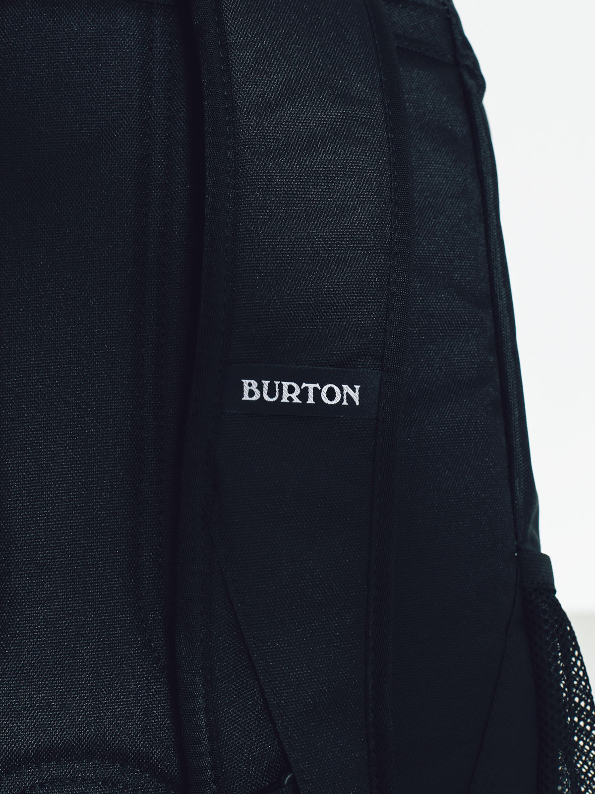 Batoh Burton Treble Yell (true black)