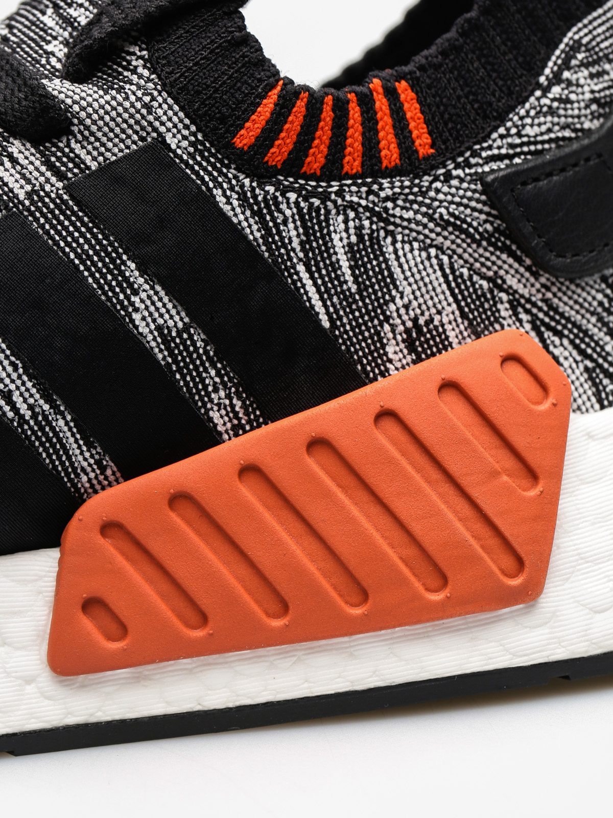 Boty adidas Nmd R2 Pk (core black/core black/ftwr white)