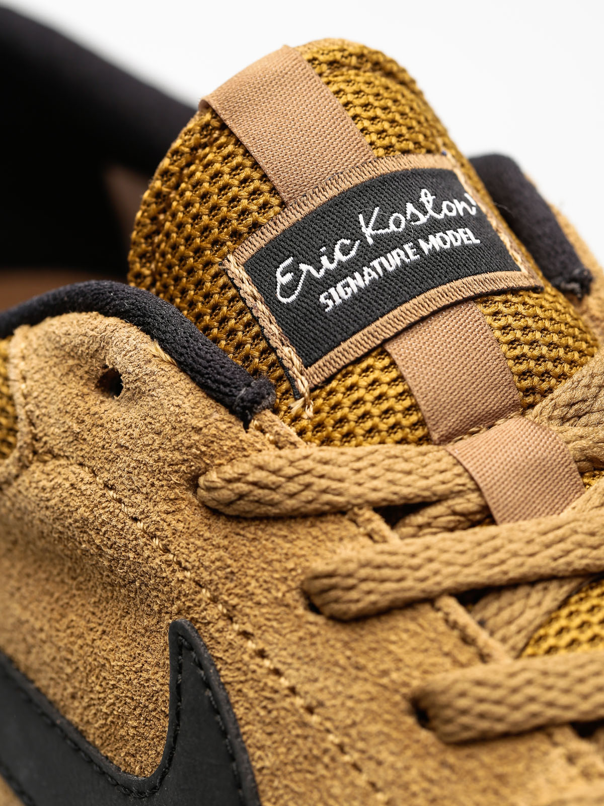 Boty Nike SB Koston Hypervulc (golden beige/black)