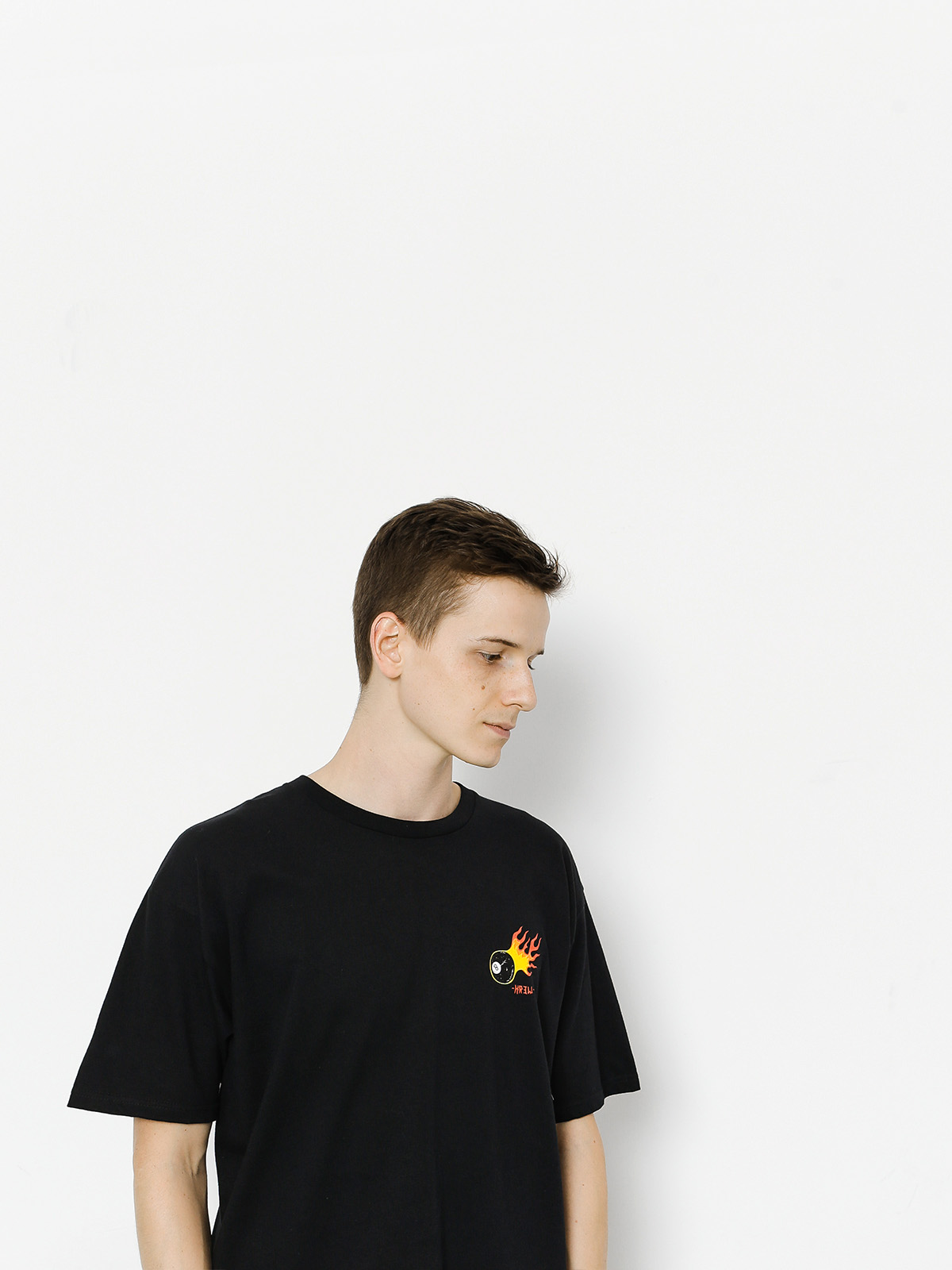 Tričko Kr3w Eightball Regular (black)