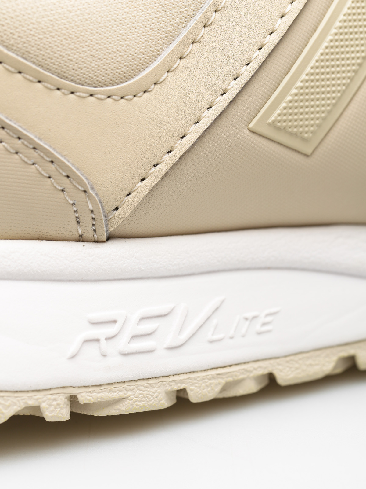 Boty New Balance 247 Wmn (tan)