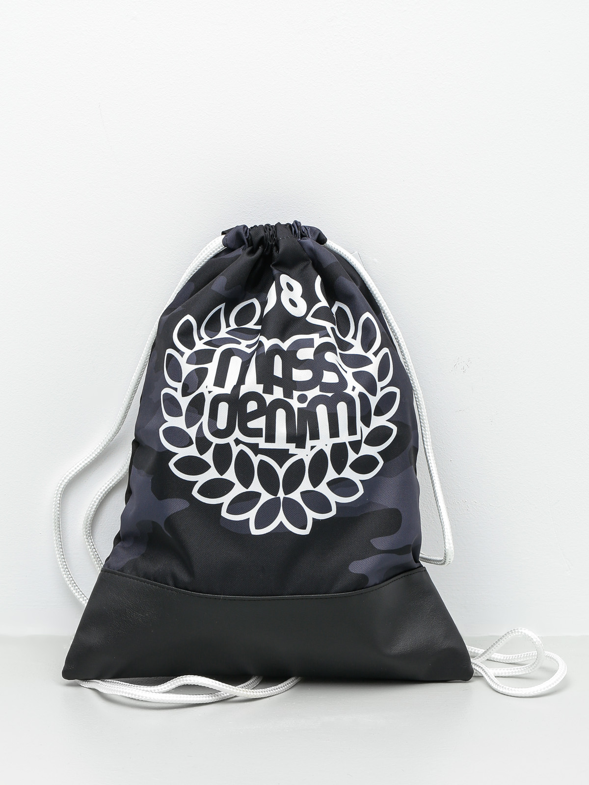 Batoh MassDnm Base (black camo)