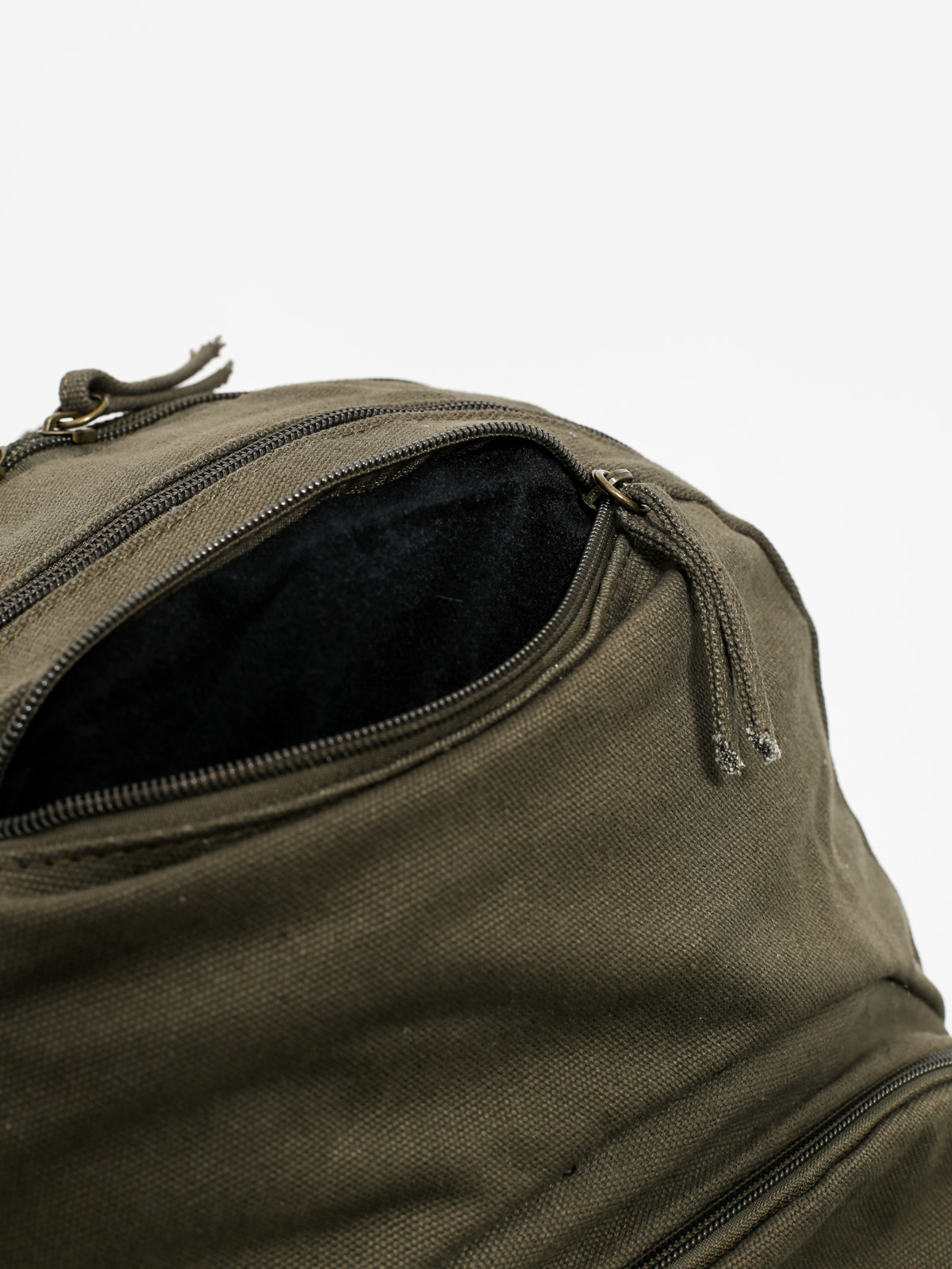 Batoh Volcom Fieldtrip Cnvs Wmn (dca)