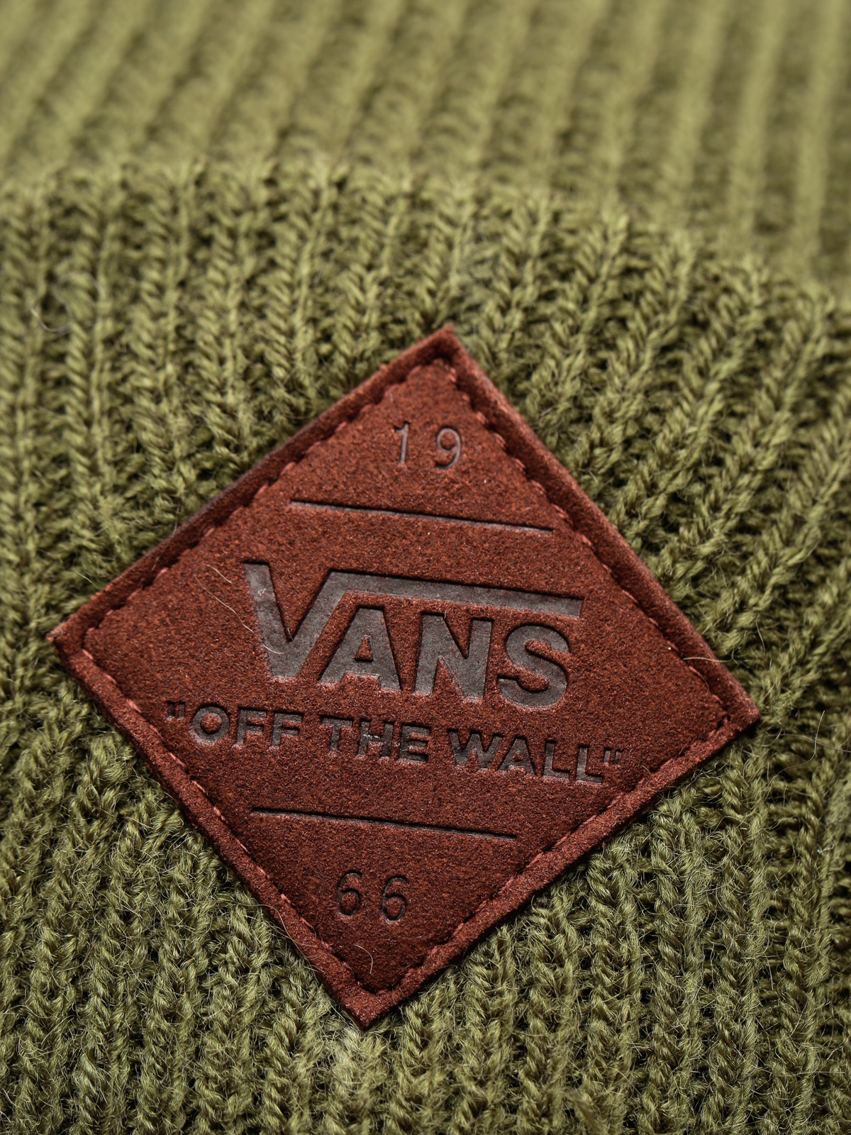 Čepice Vans Grove Beanie (grape/leaf)