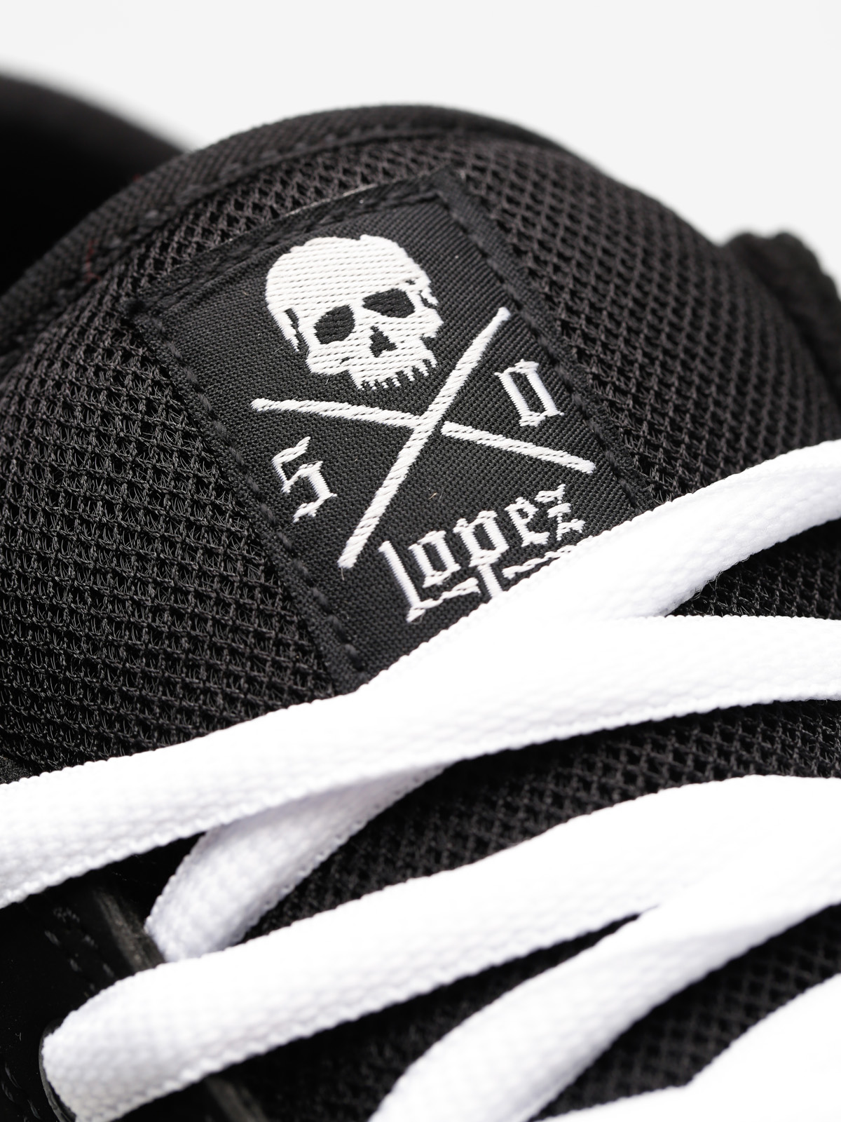 Circa Boty Lopez 50 (black/white)