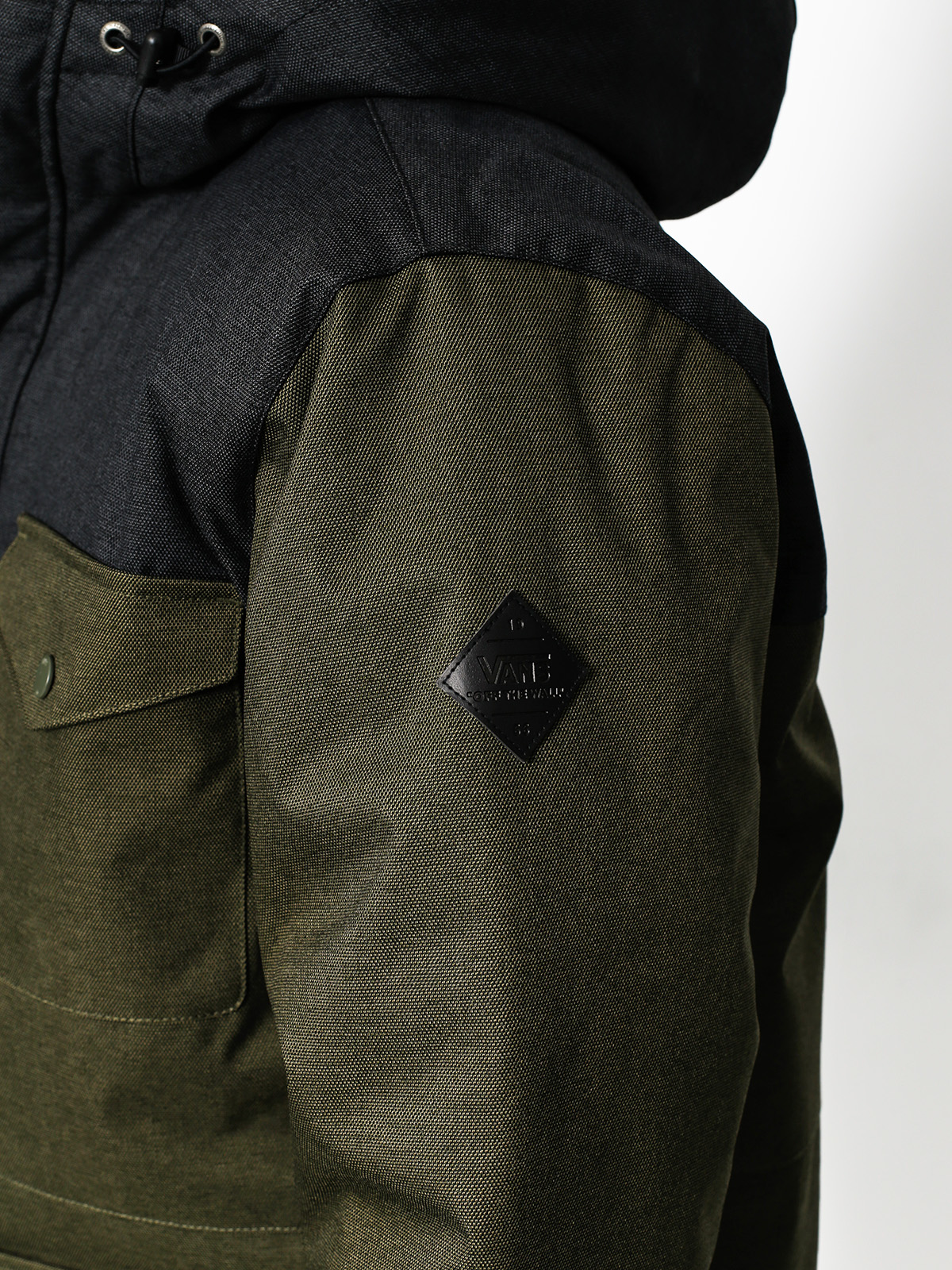 Bunda Vans Woodmoor (grape leaf/black)