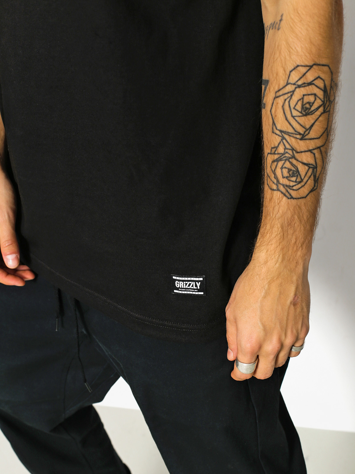 Grizzly Griptape Tričko Lowercase (black)