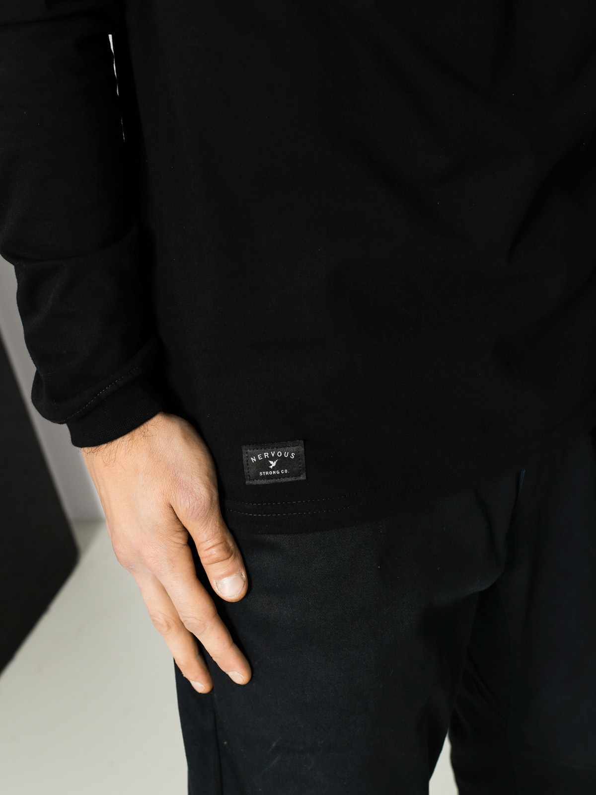Nervous Longsleeve Classic (black/ops)