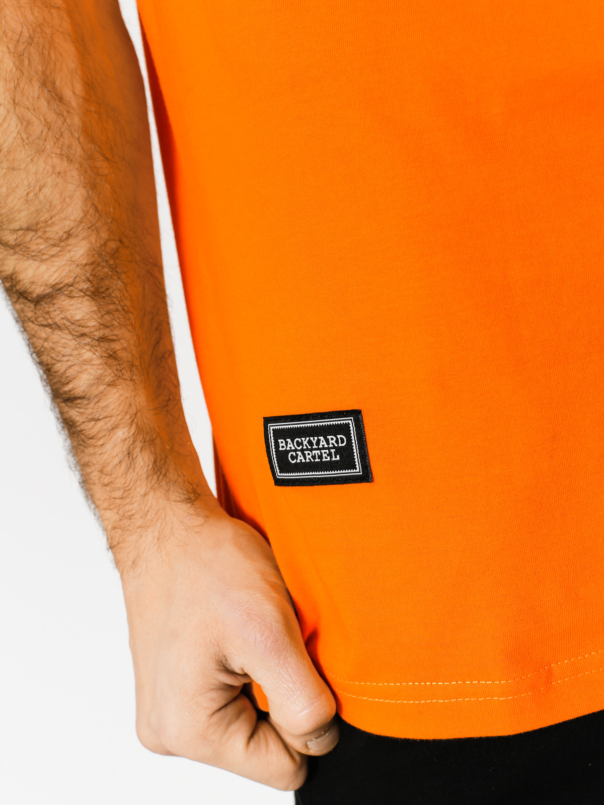 Tričko Backyard Cartel Back Label (claret)