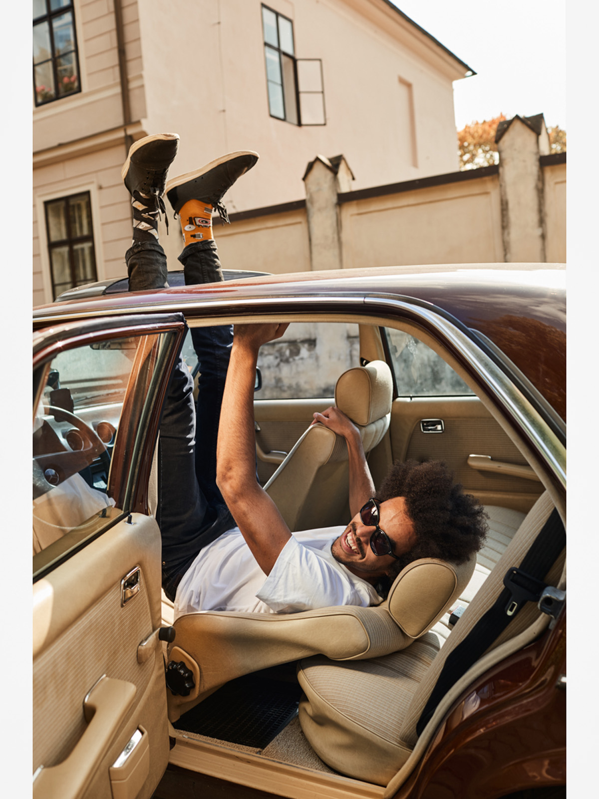 Ponožky Many Mornings Retro Camera (mustard/grey)