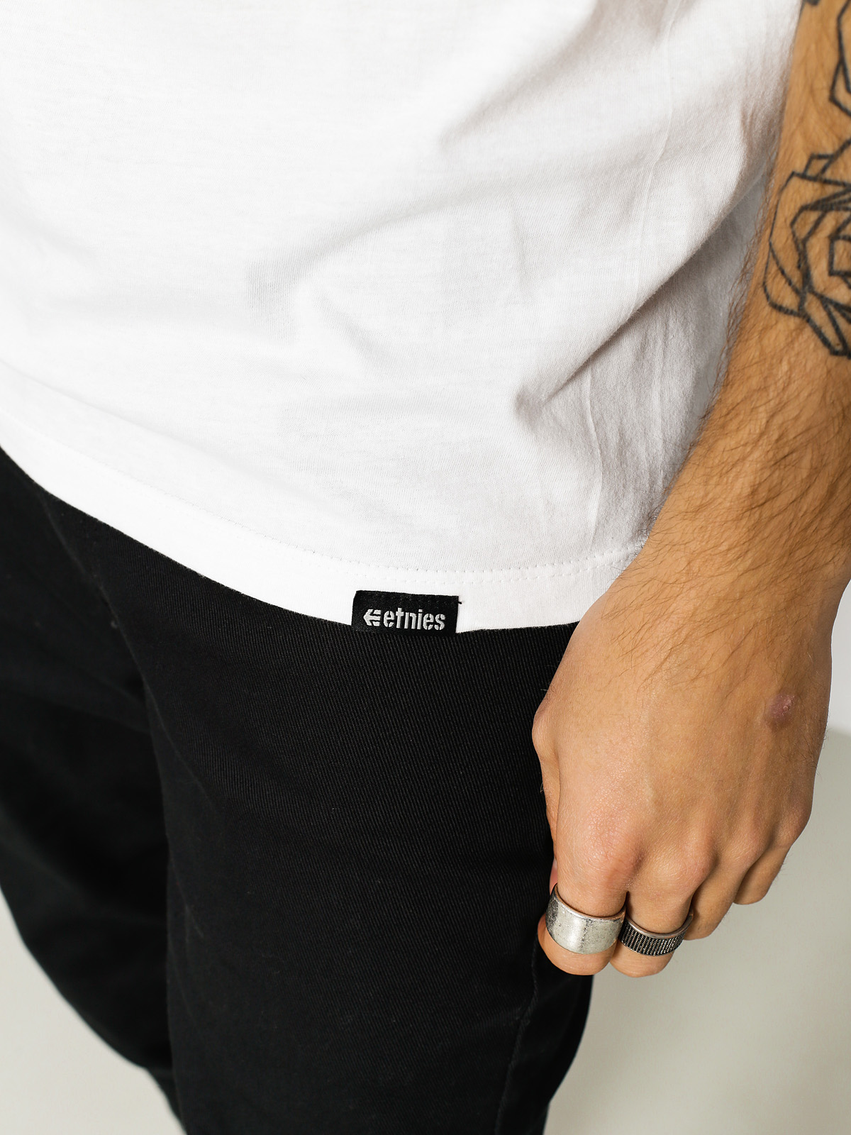 Tričko Etnies Label Gradient (white)